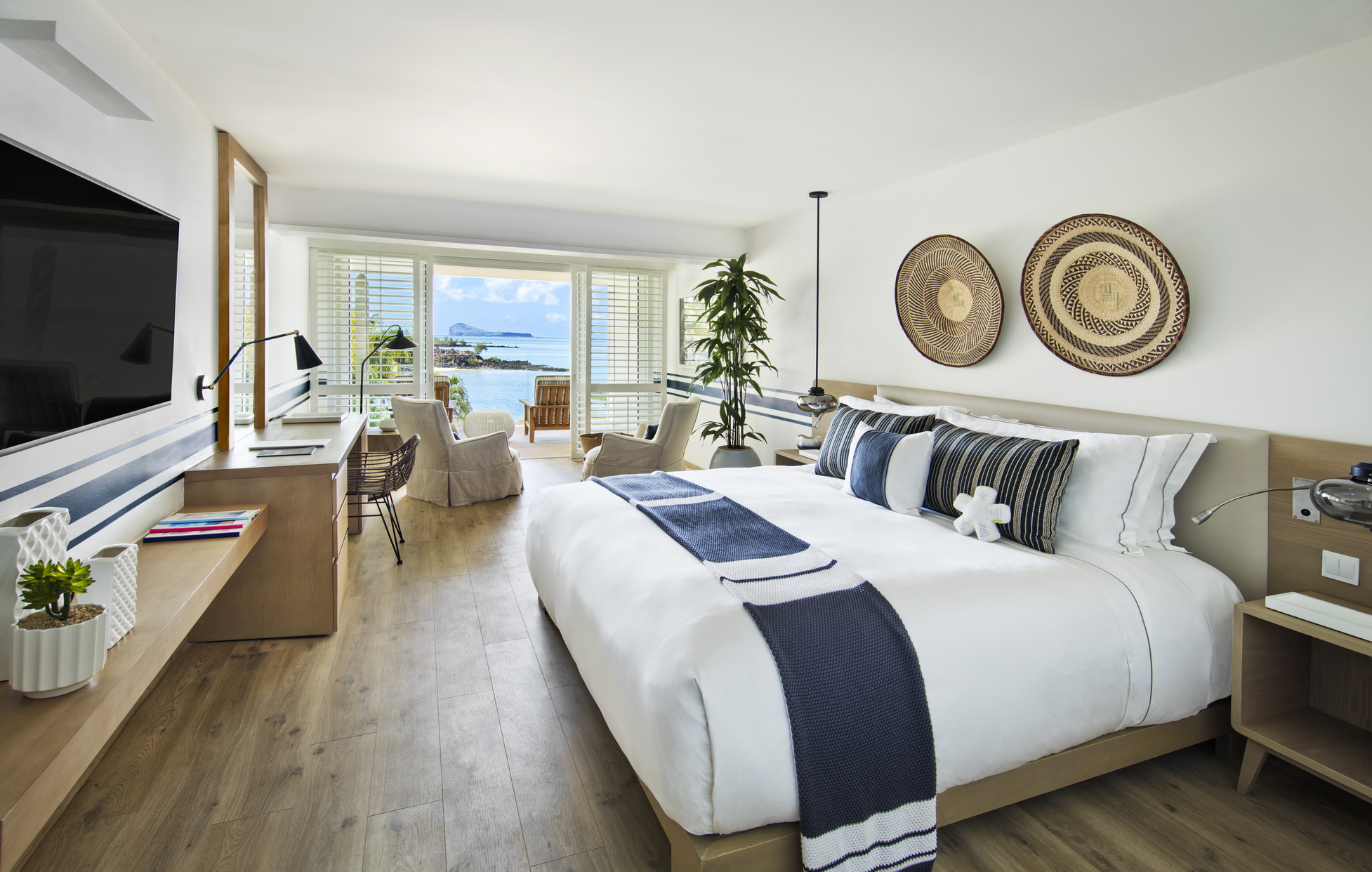 Double Superior King Bed