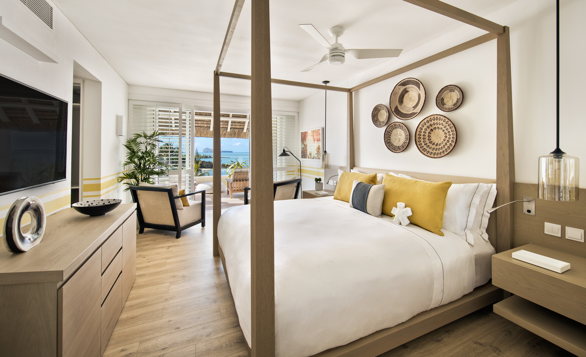 Junior Suite King Size Bed