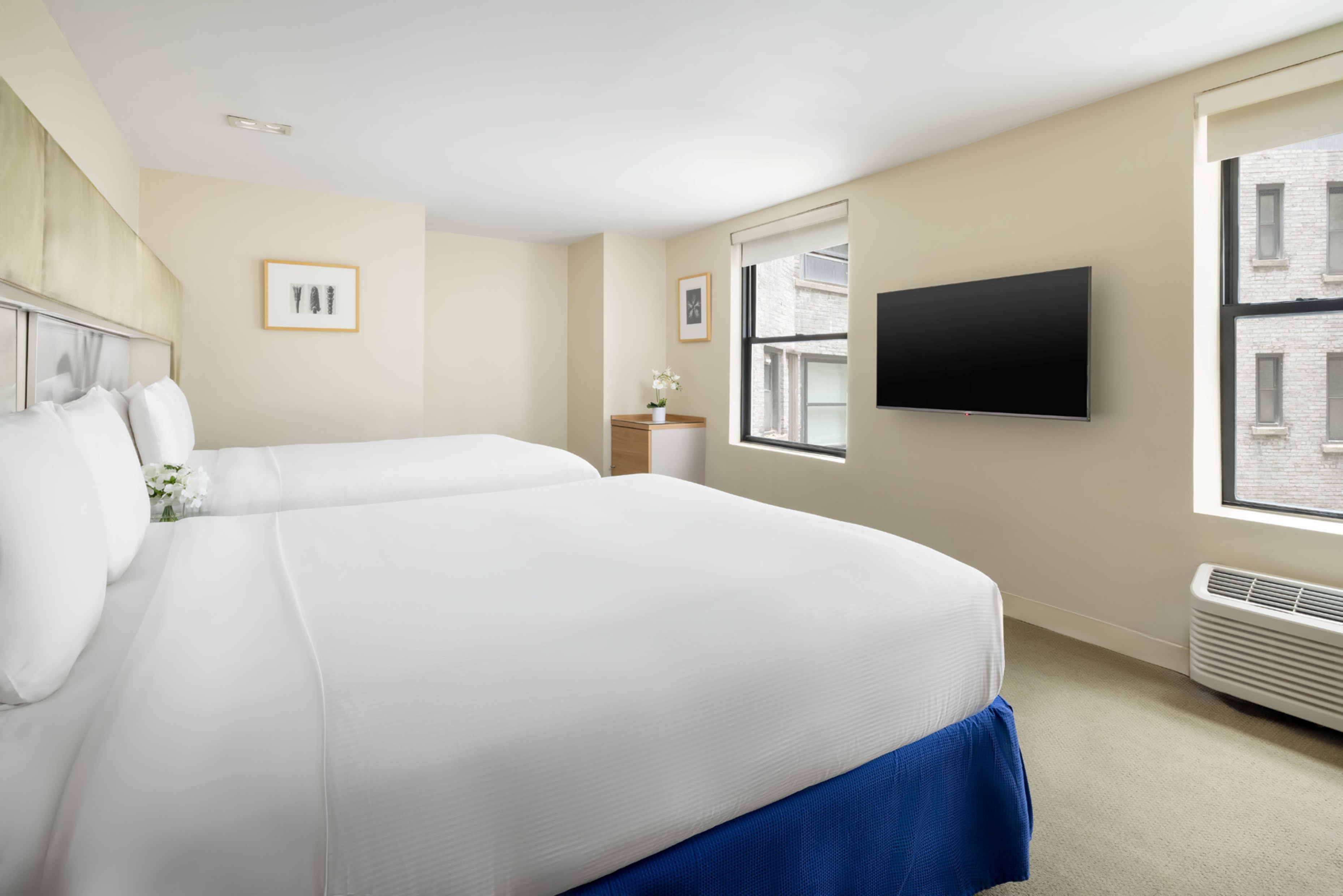 Room Queen Size Bed