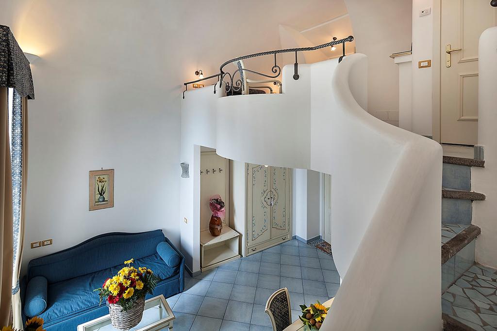 Junior Suite Sea View with Balcony