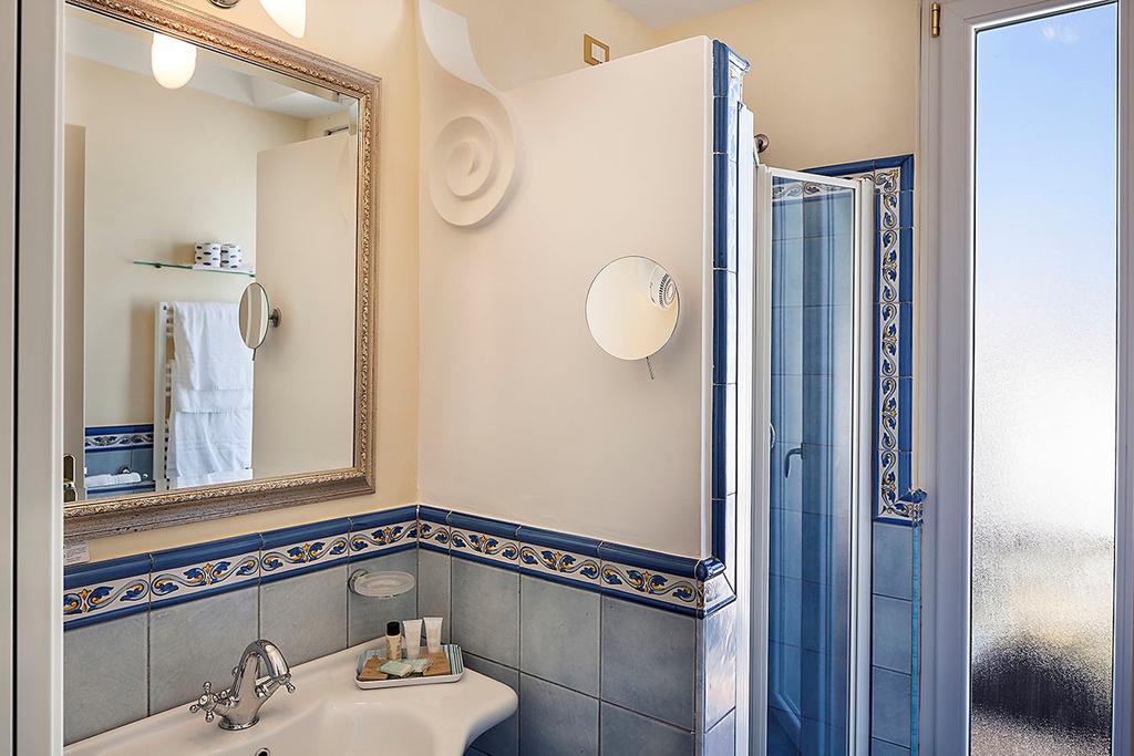 Double Superior Sea View