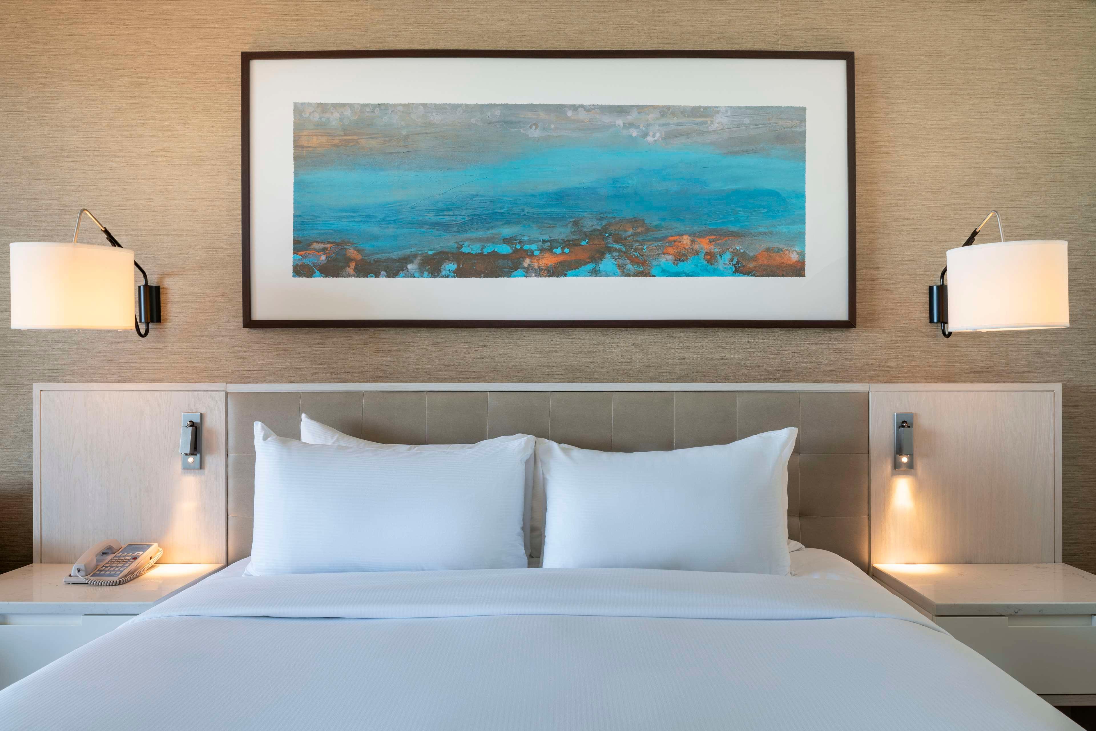 Double Bay View King Bed