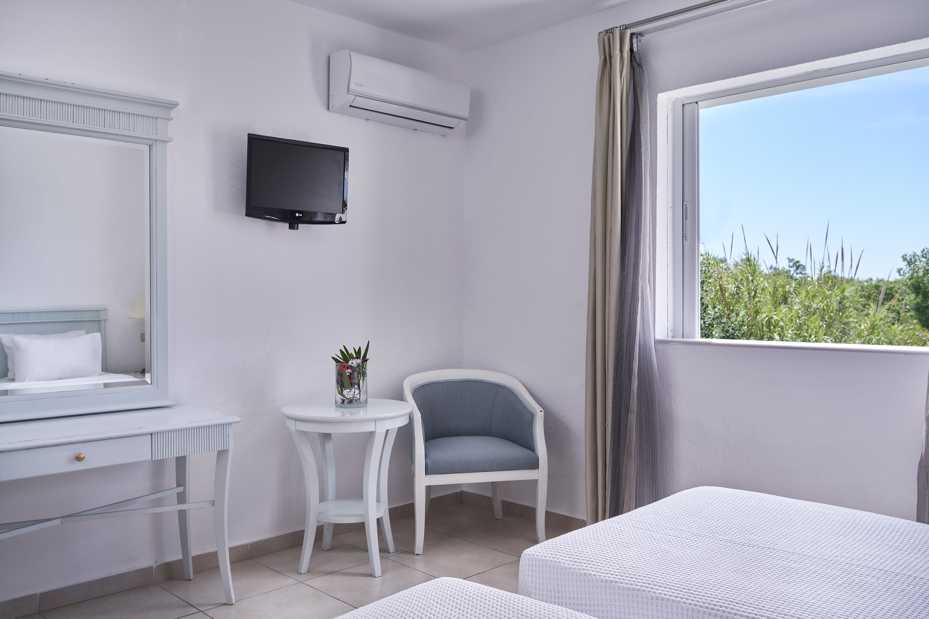 Family Room Garden View