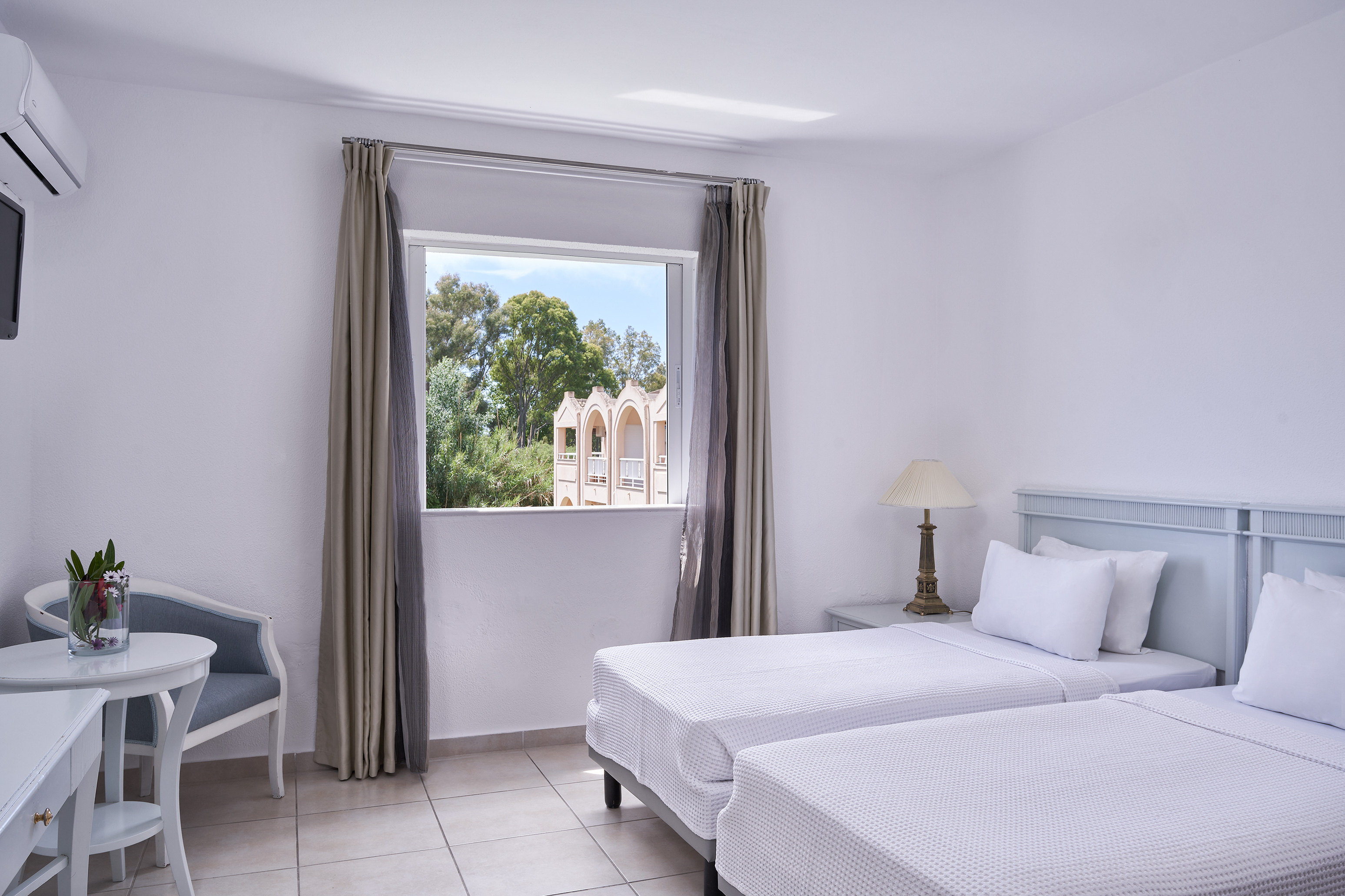 Family Room Garden View