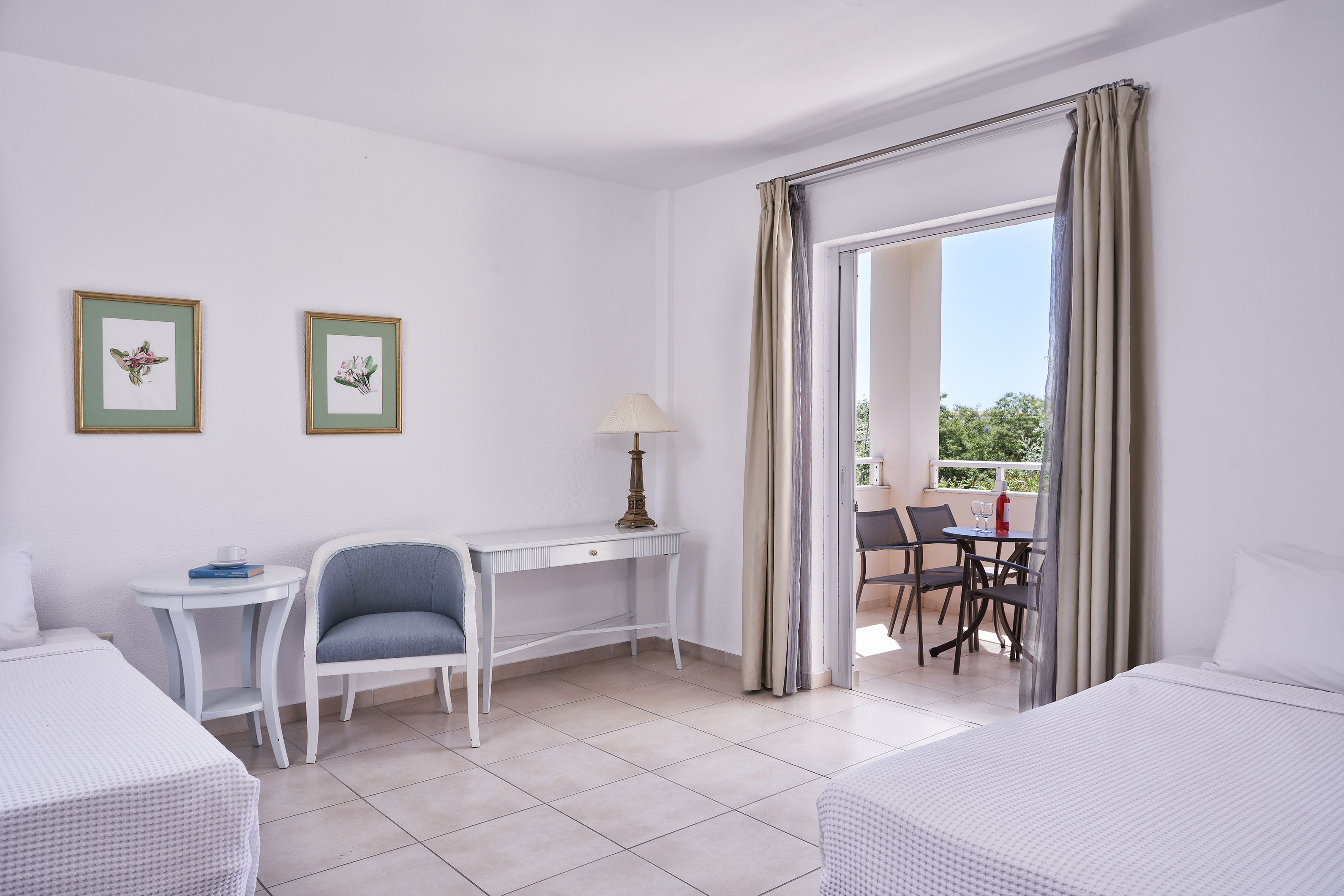 Family Room Garden View