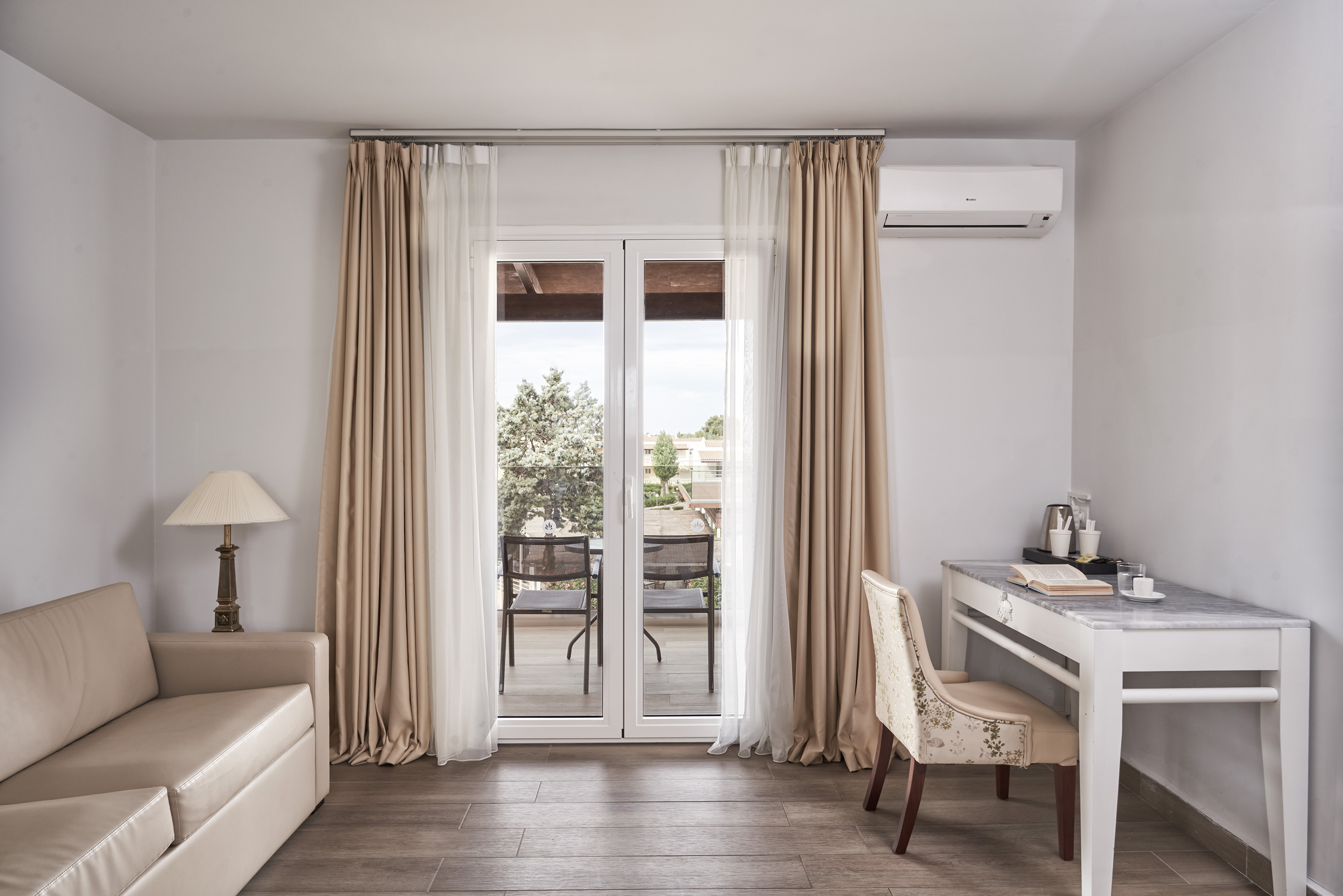 Family Room Superior Garden View