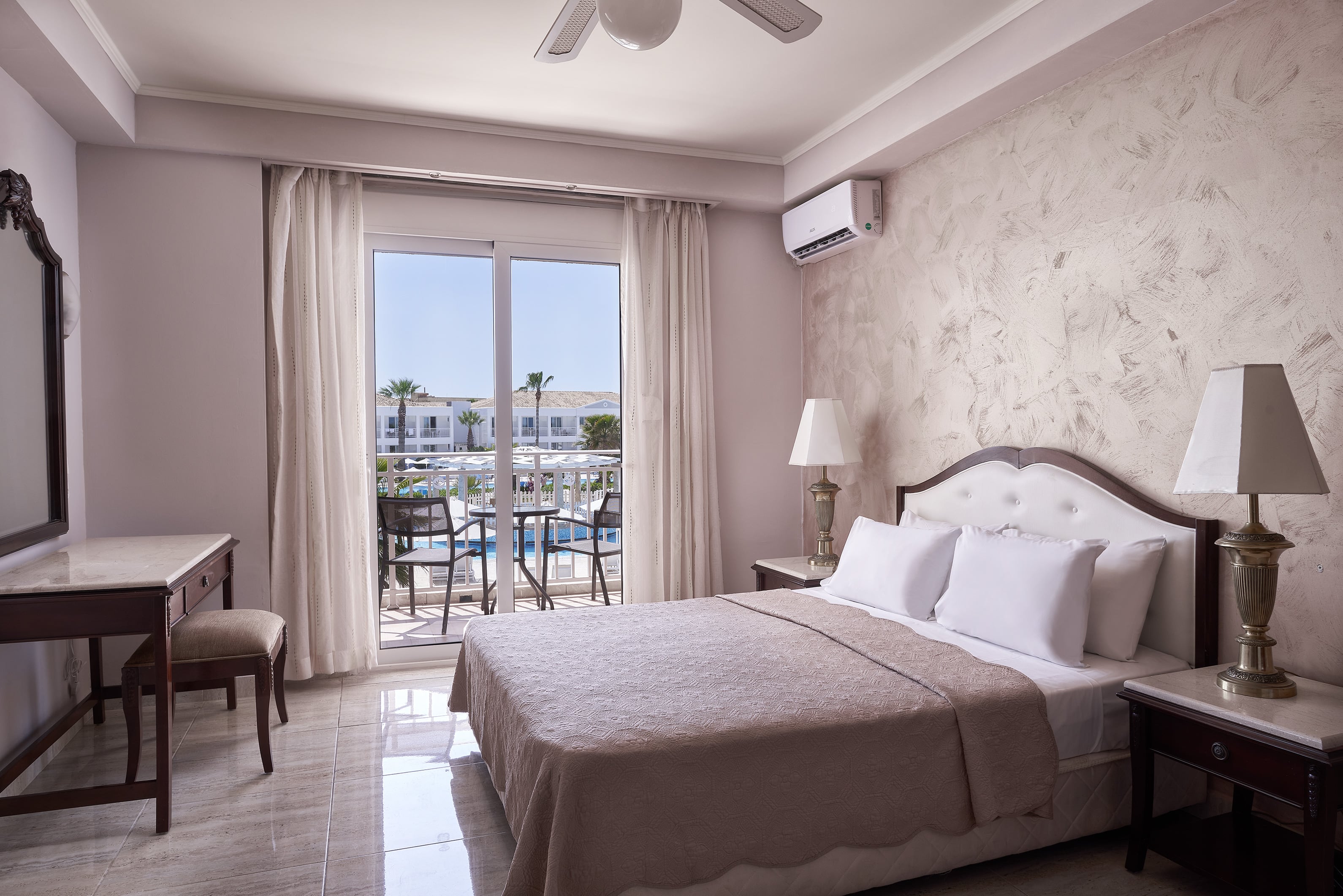 Junior Suite Partial Sea View