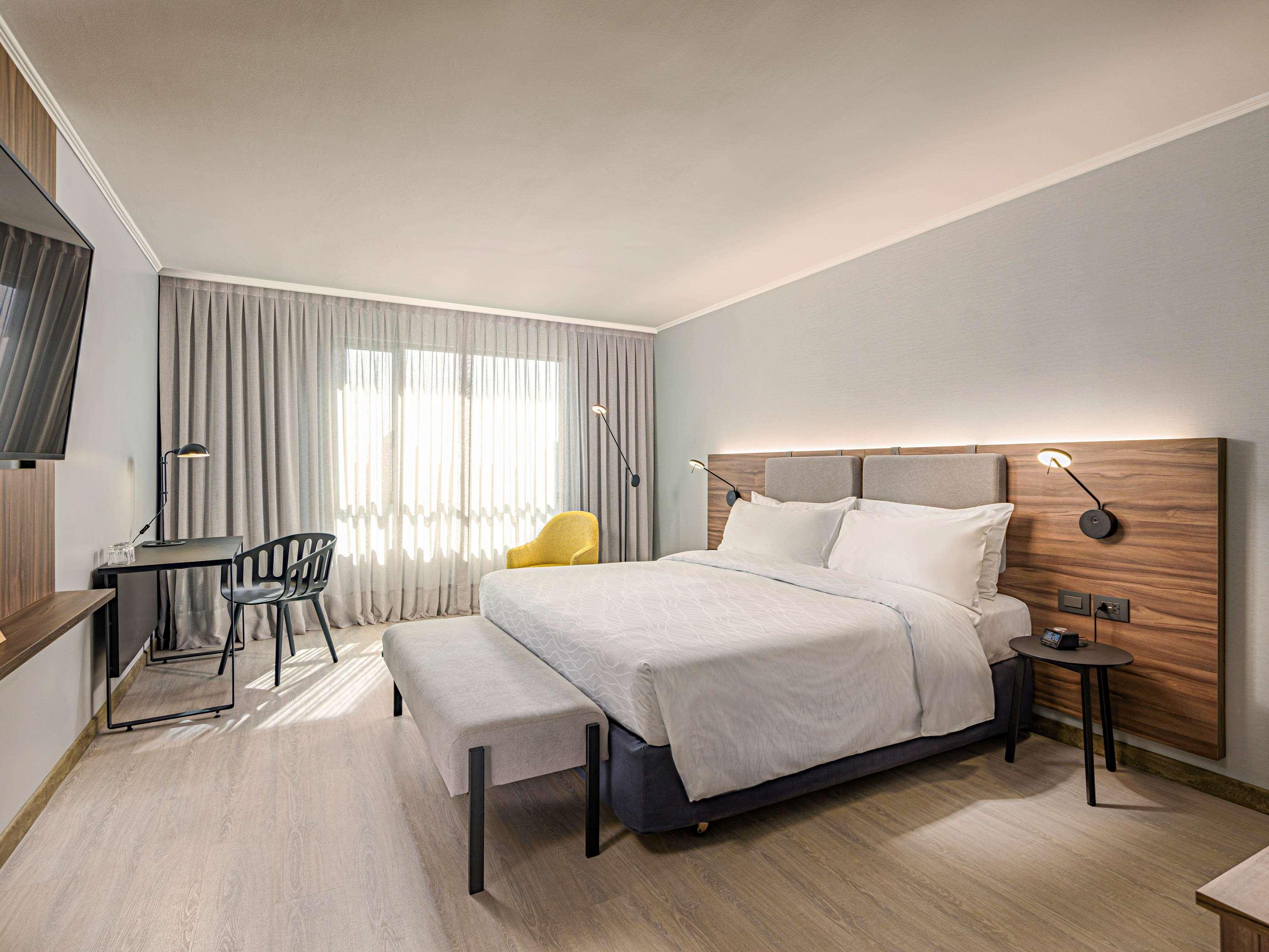 Room Superior King Bed