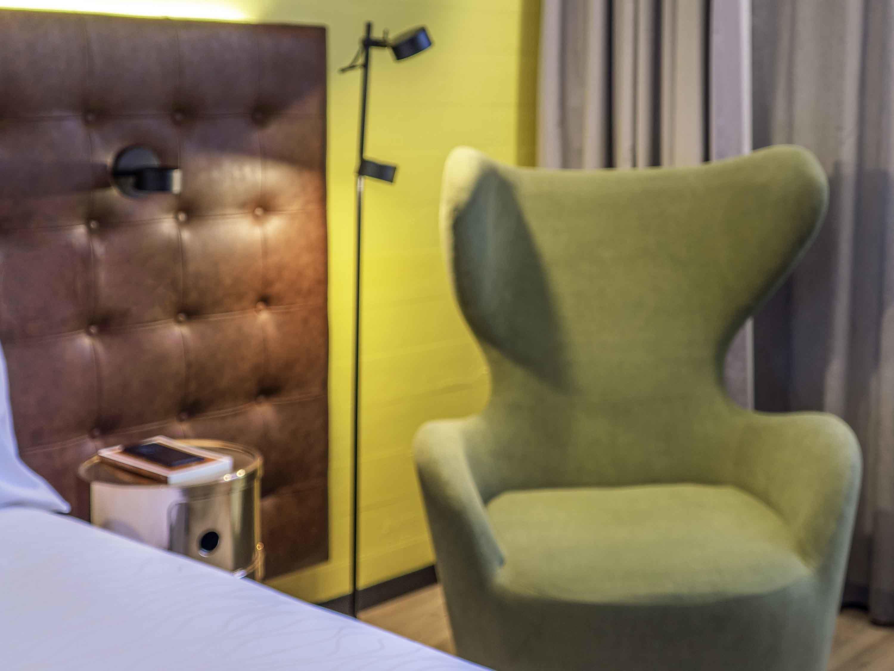 Double Deluxe King Bed