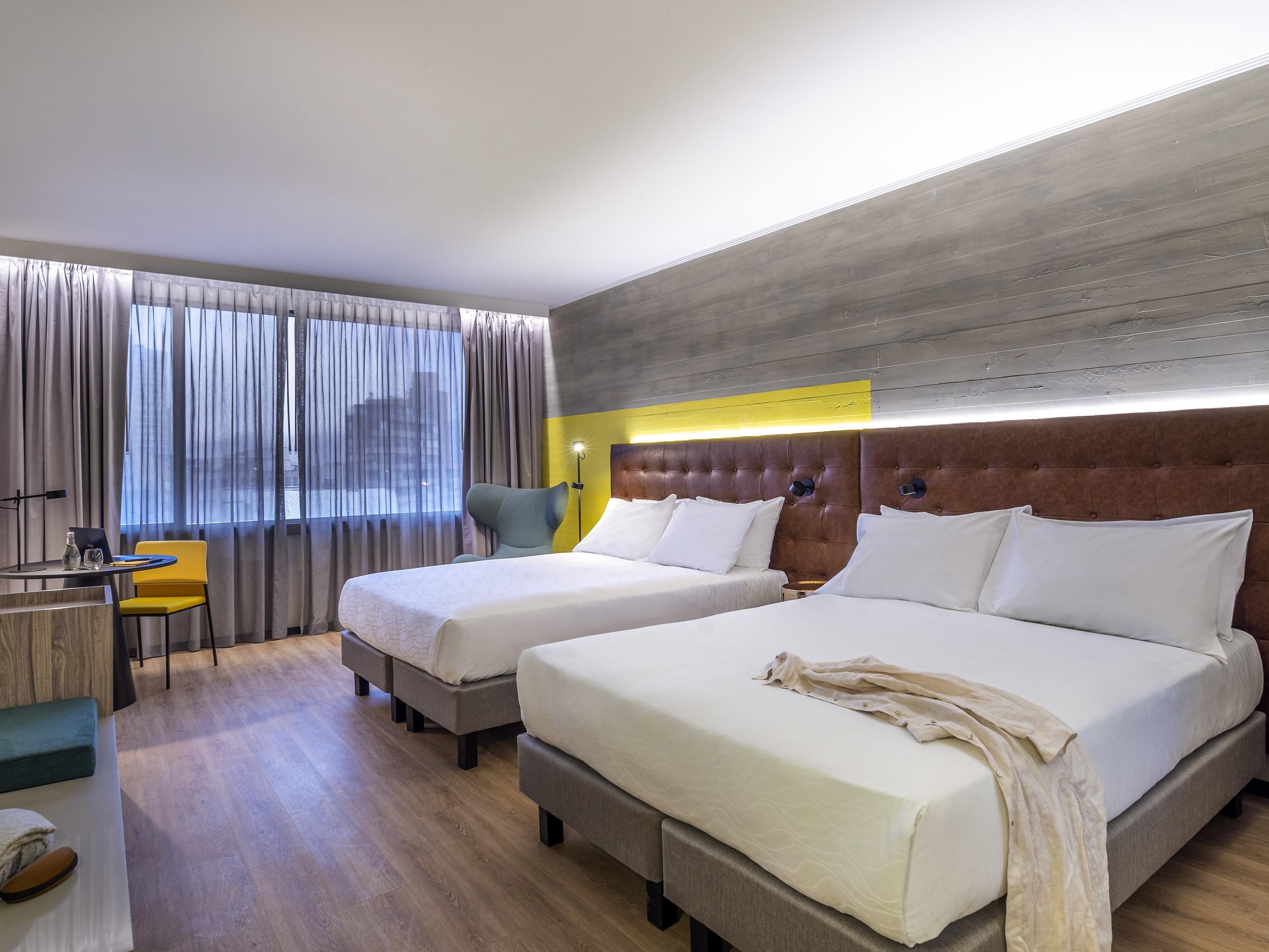 Double Deluxe Queen Bed