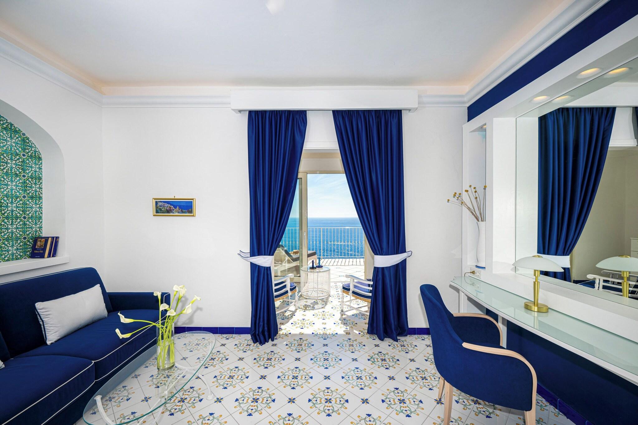 Suite Sea View King Bed