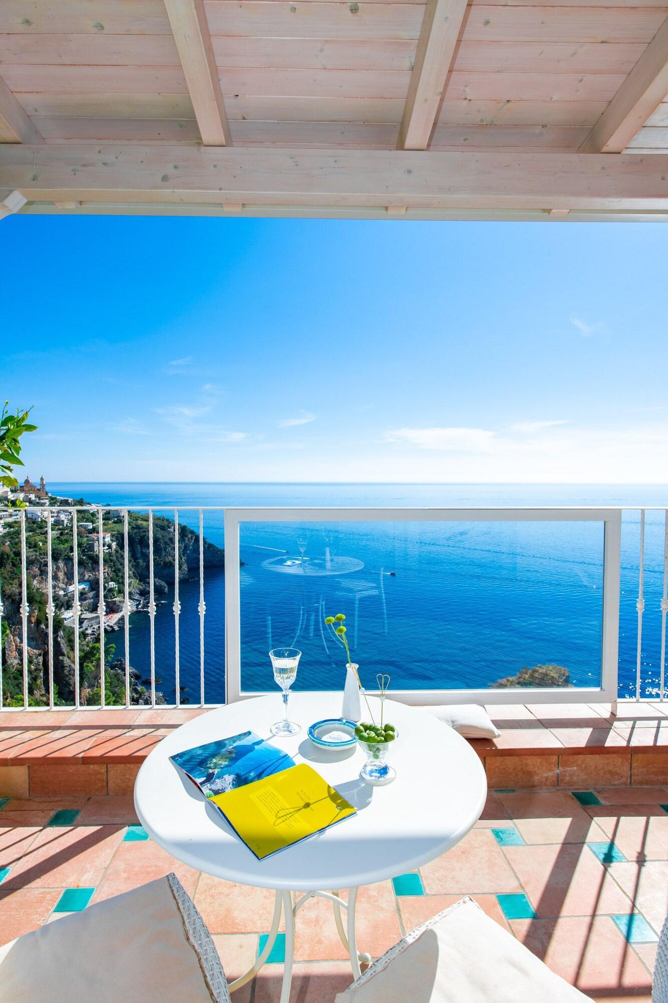 Triple Deluxe Sea View with Balcony