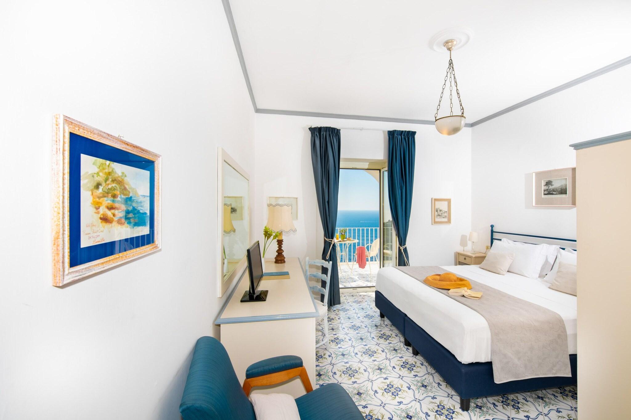 Double Deluxe Sea View with Balcony