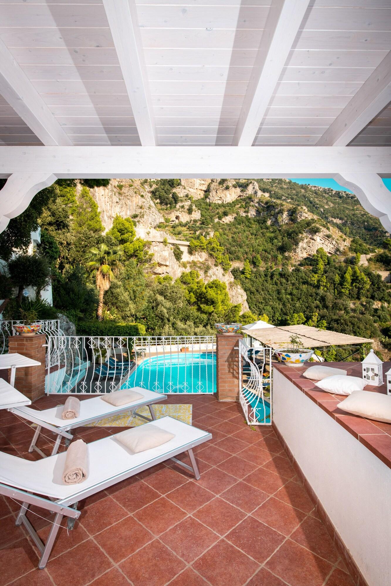 Double Deluxe Sea View with Balcony