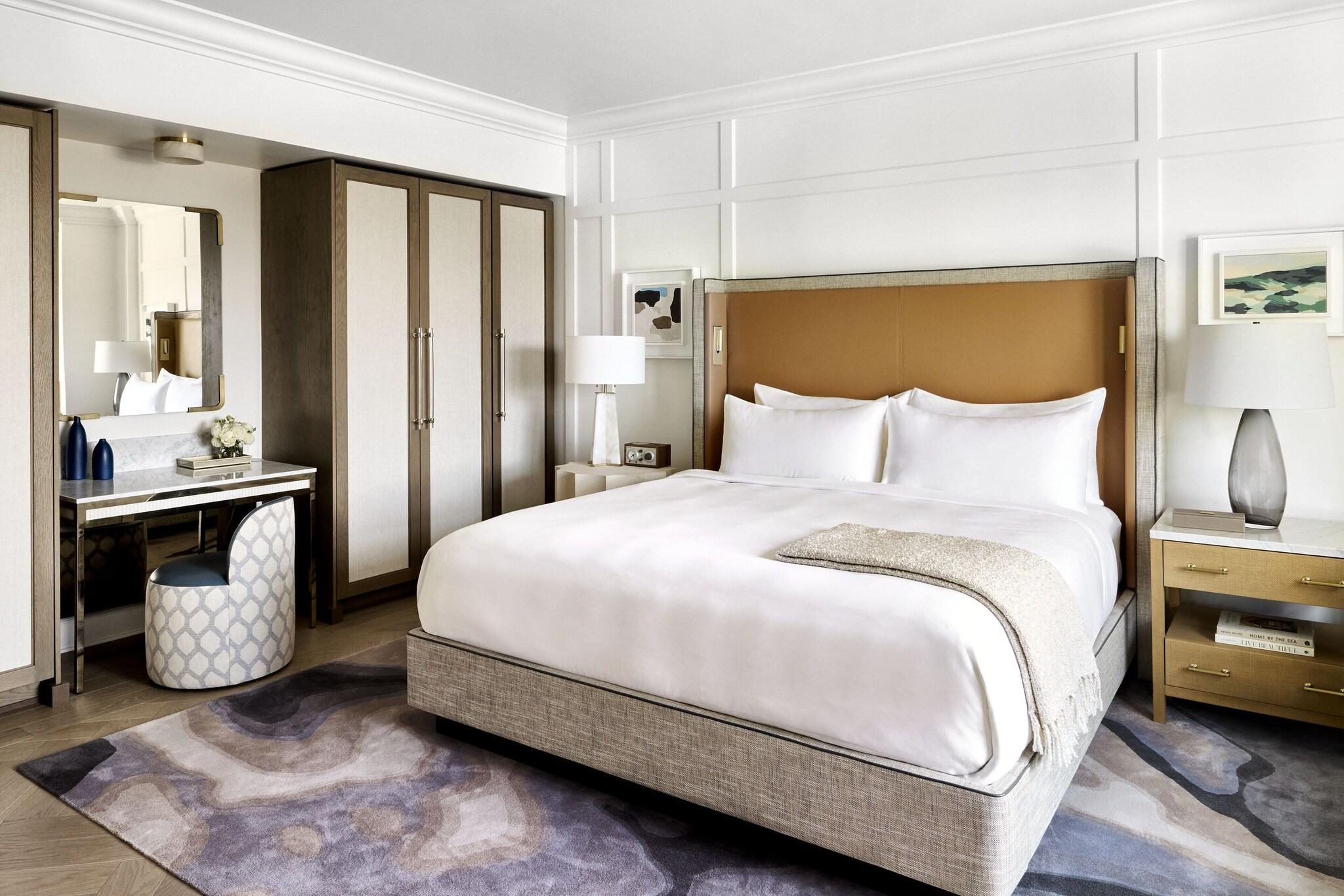 Suite Club Two Queen Beds