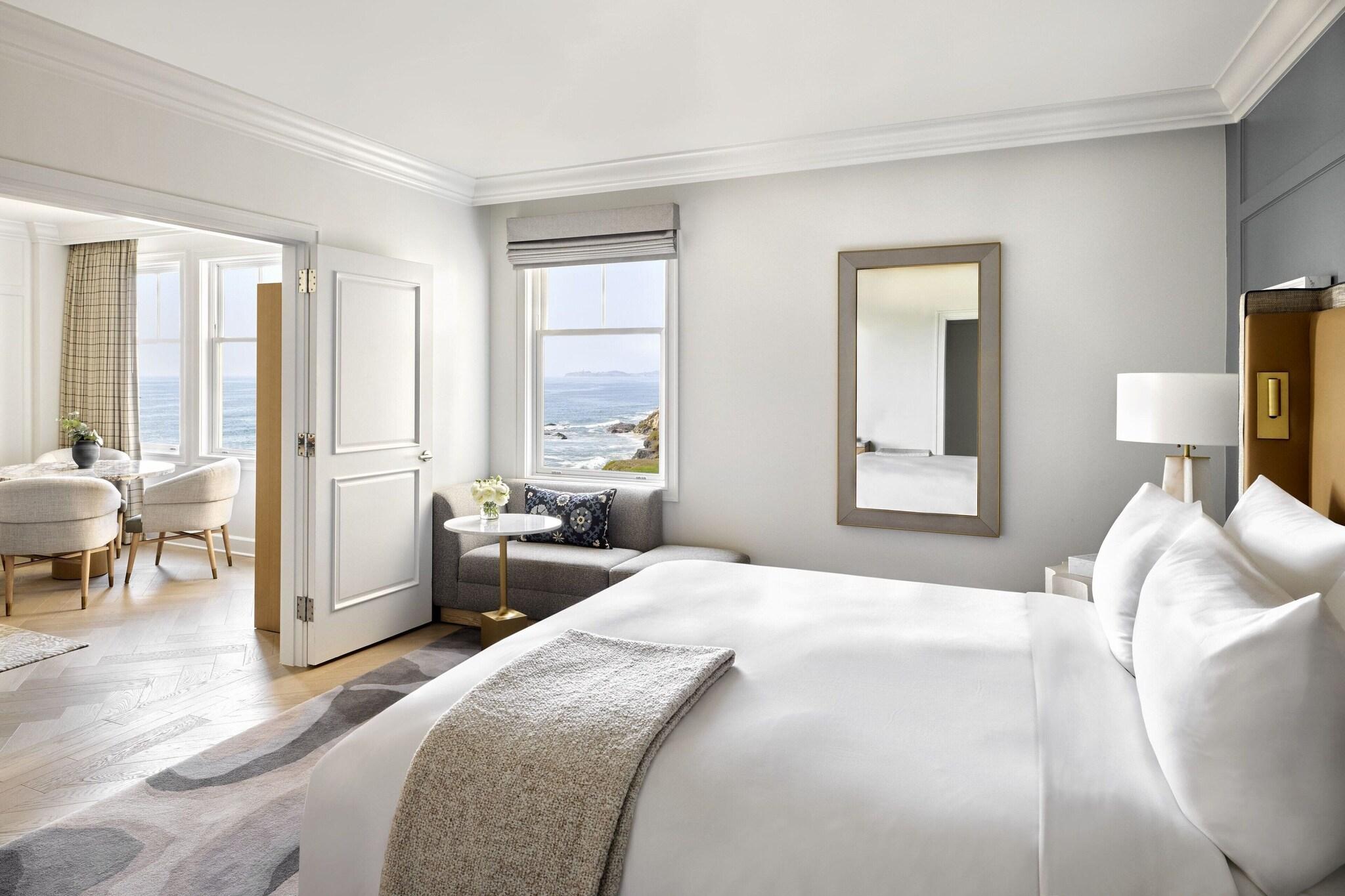 Suite Club Two Queen Beds