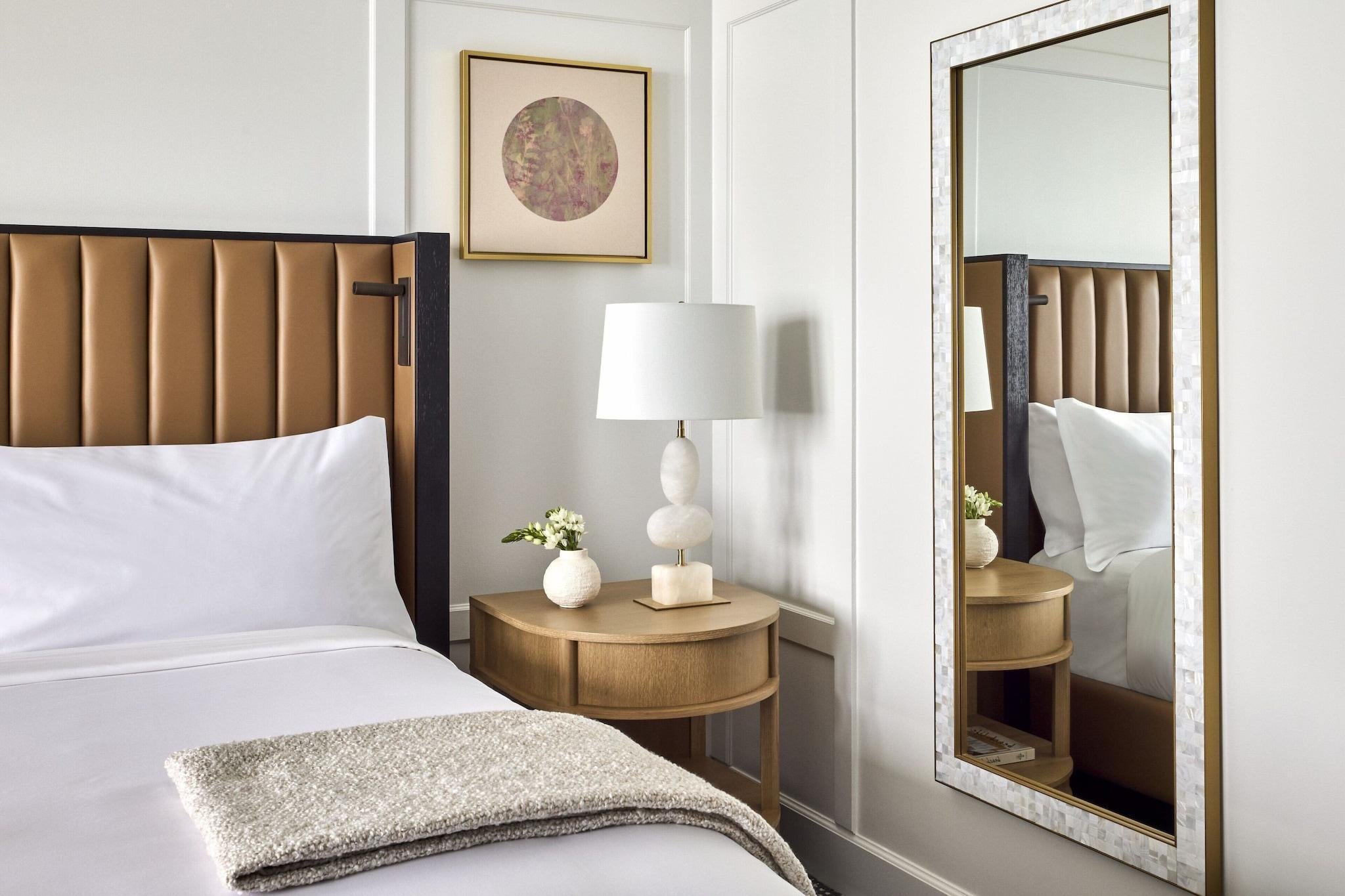 Double Deluxe King Bed