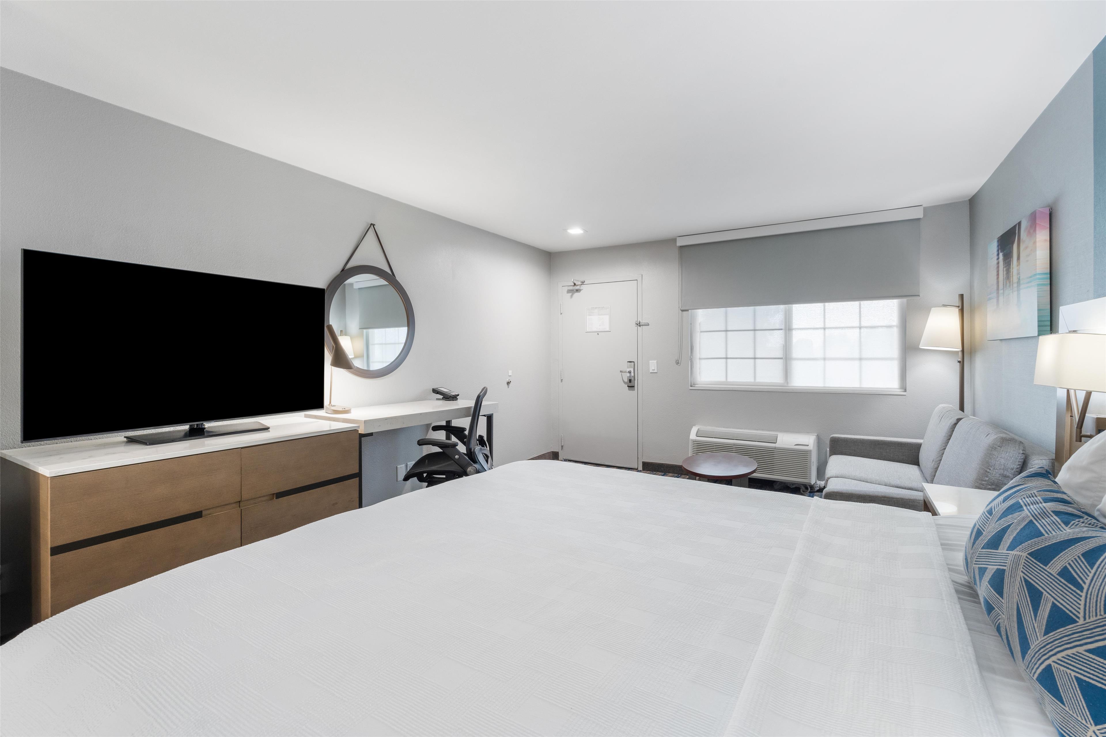 Room King Bed Non Smoking