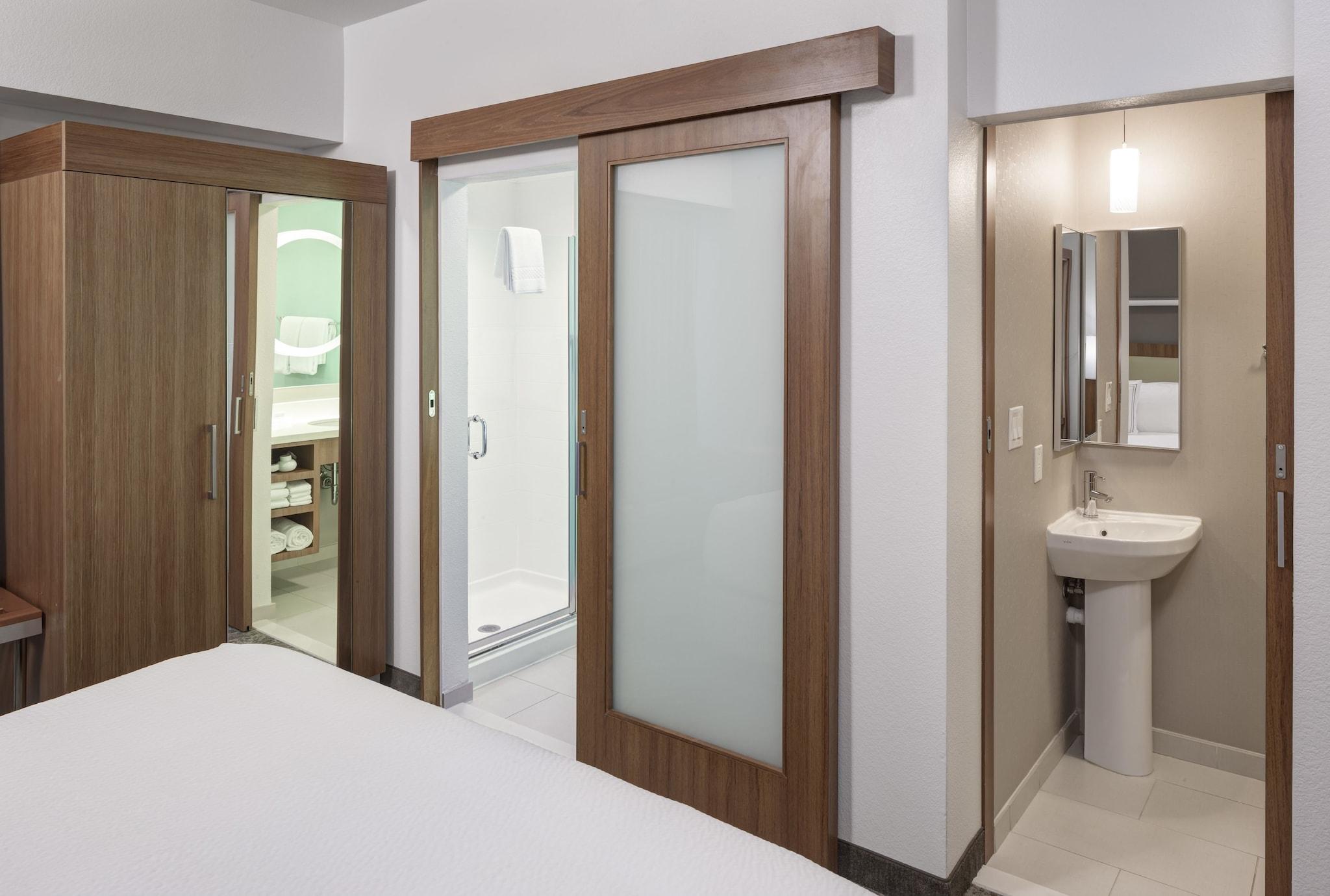 Studio Accessible-two Queen Beds