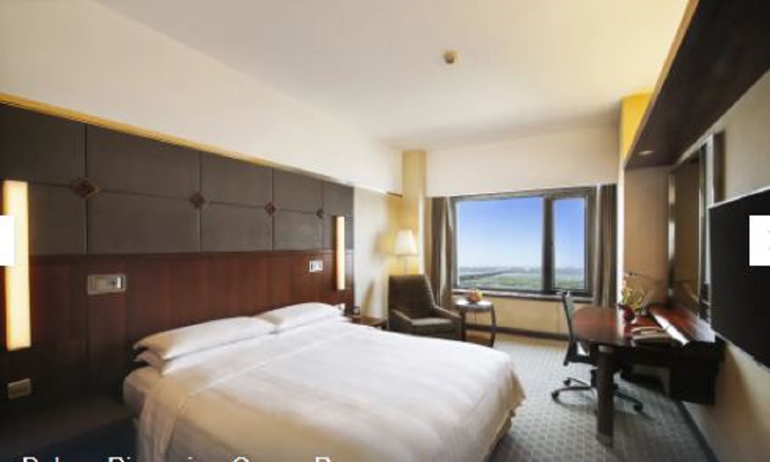 Family Room Deluxe River View