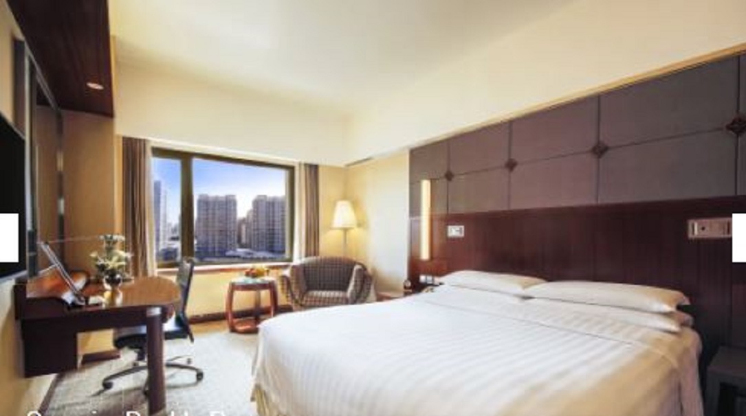 Double Superior King Bed