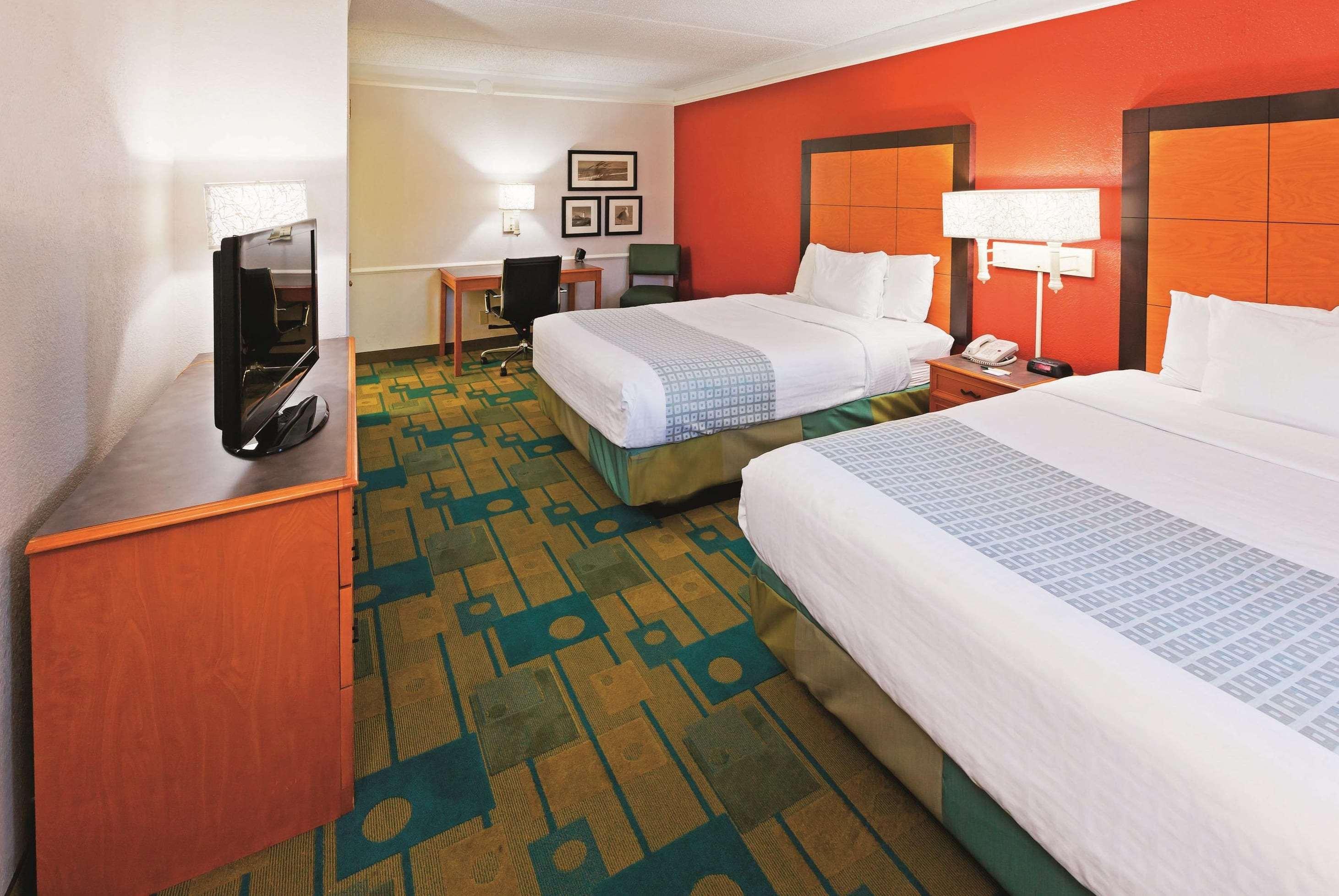 Room Two Double Beds Non Smoking