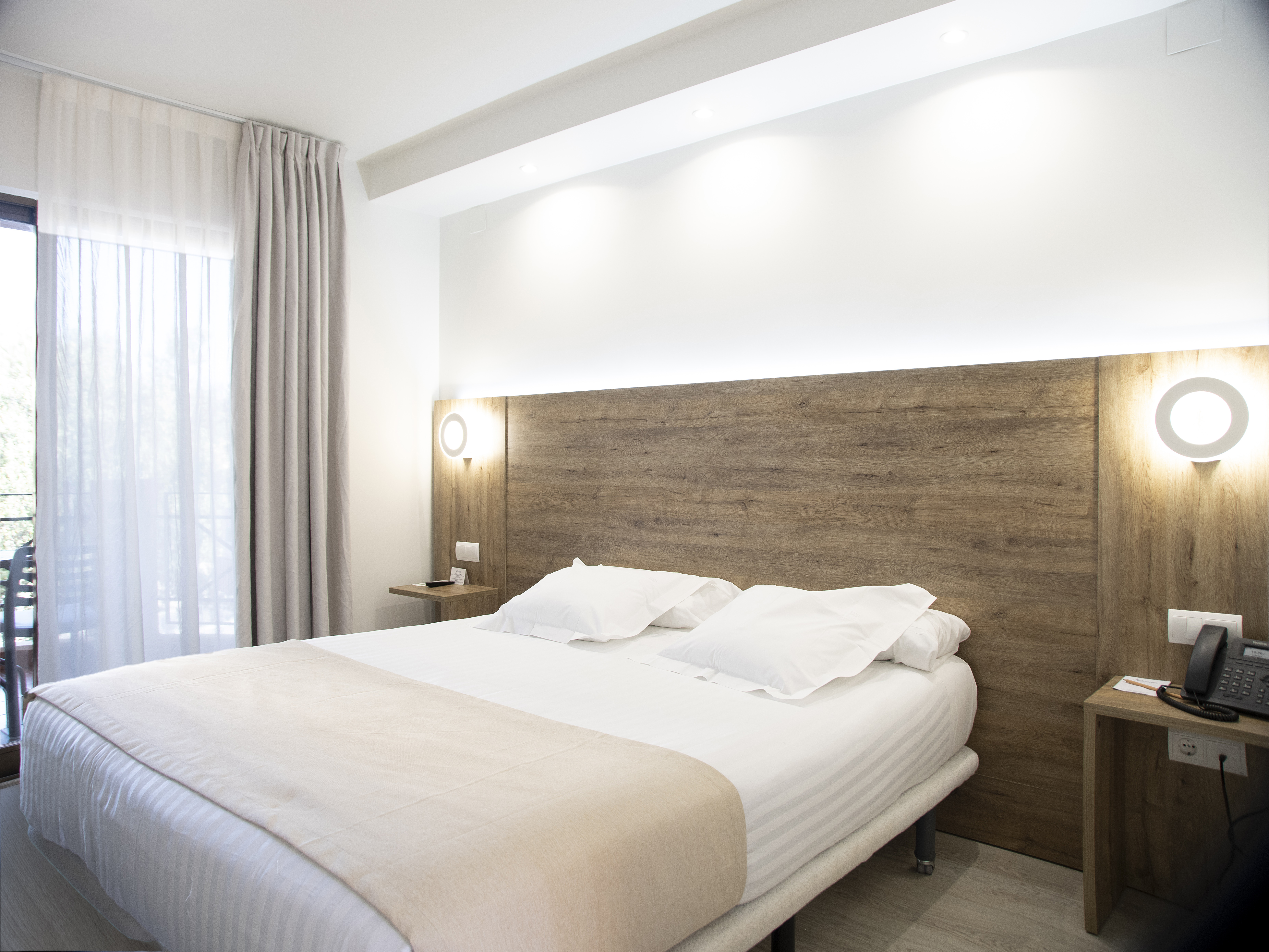 Double or Twin Standard