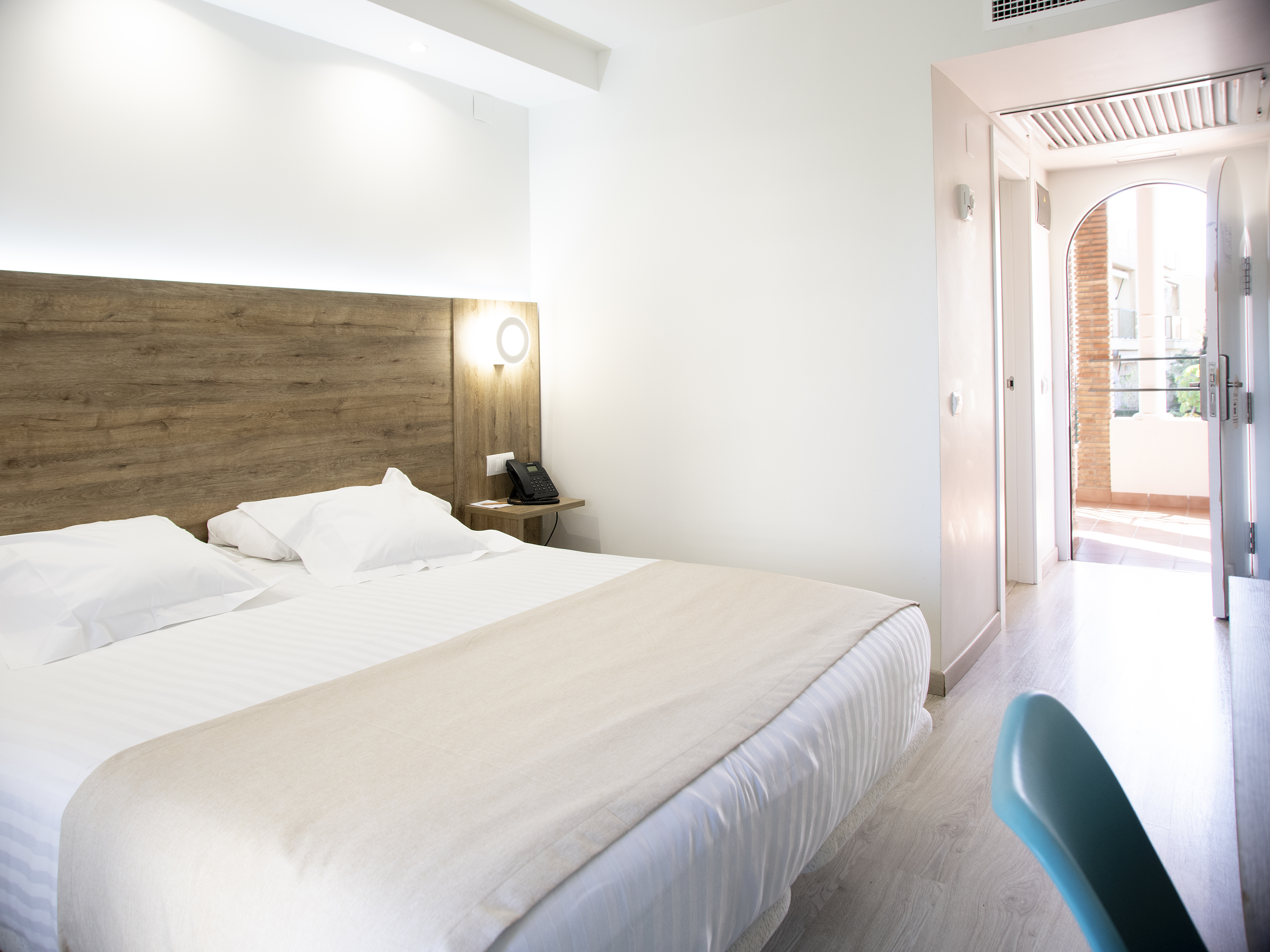 Double or Twin Standard