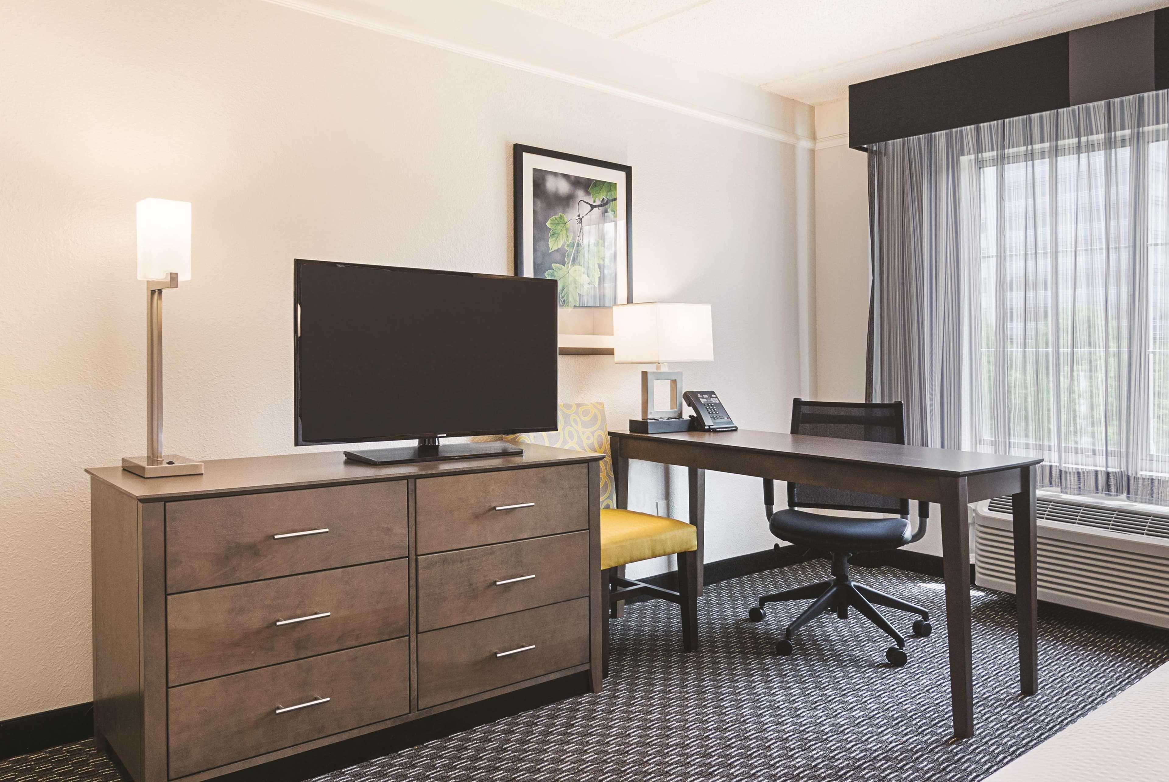 Room King Bed Non Smoking