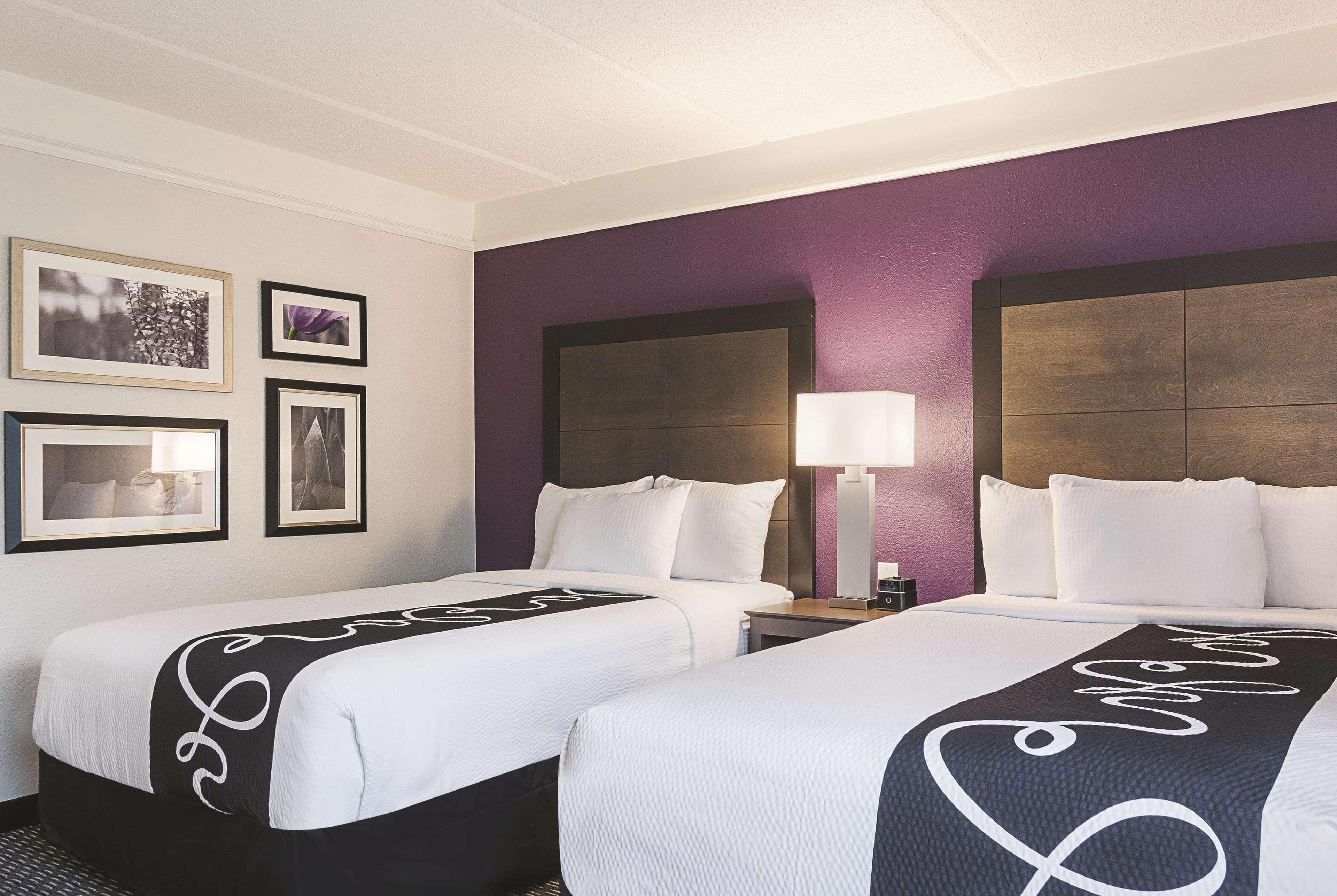 Room Two Double Beds Non Smoking