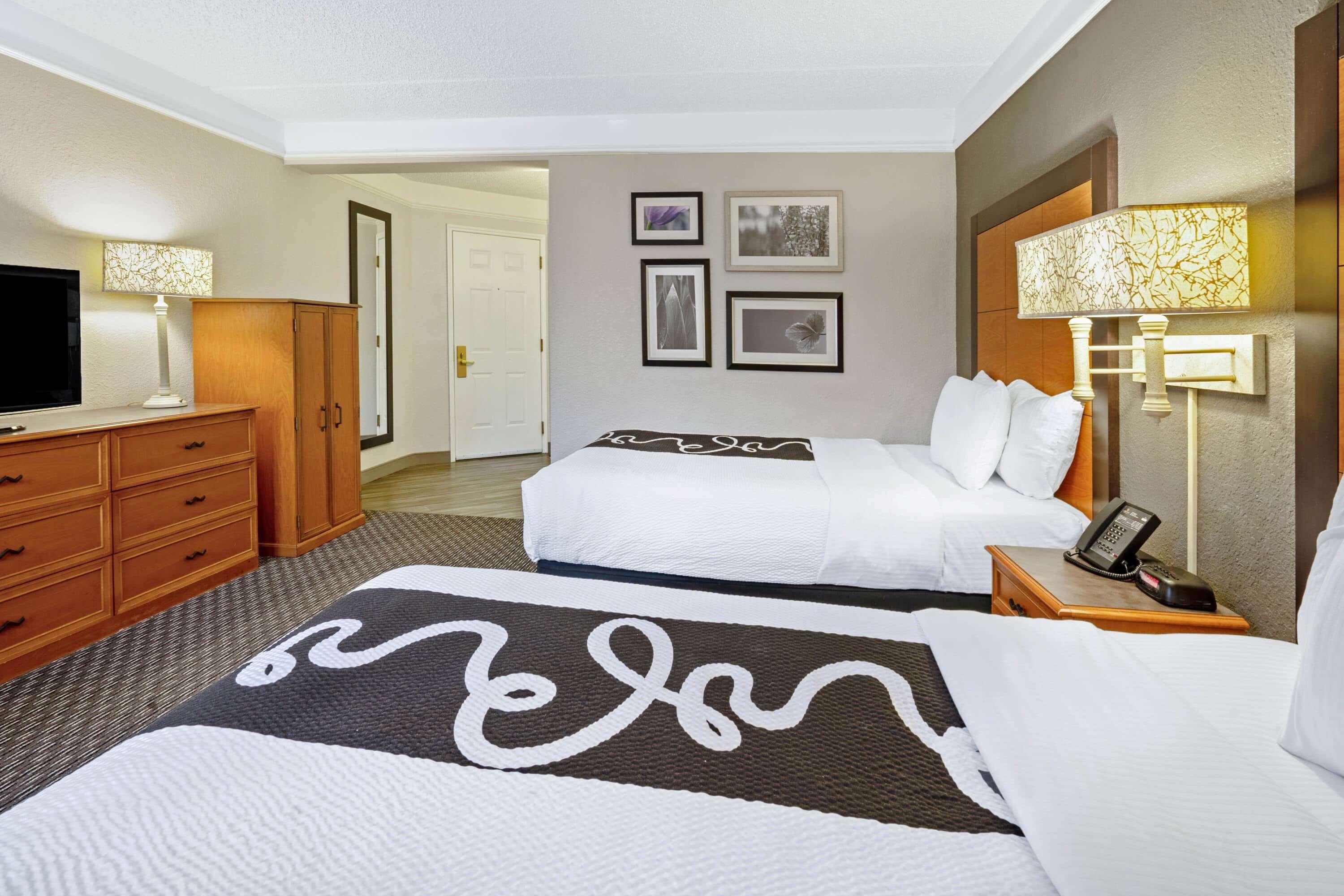 Room Two Double Beds