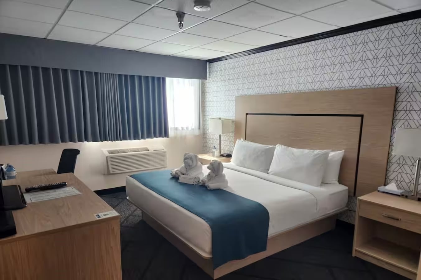 Double King Size Bed