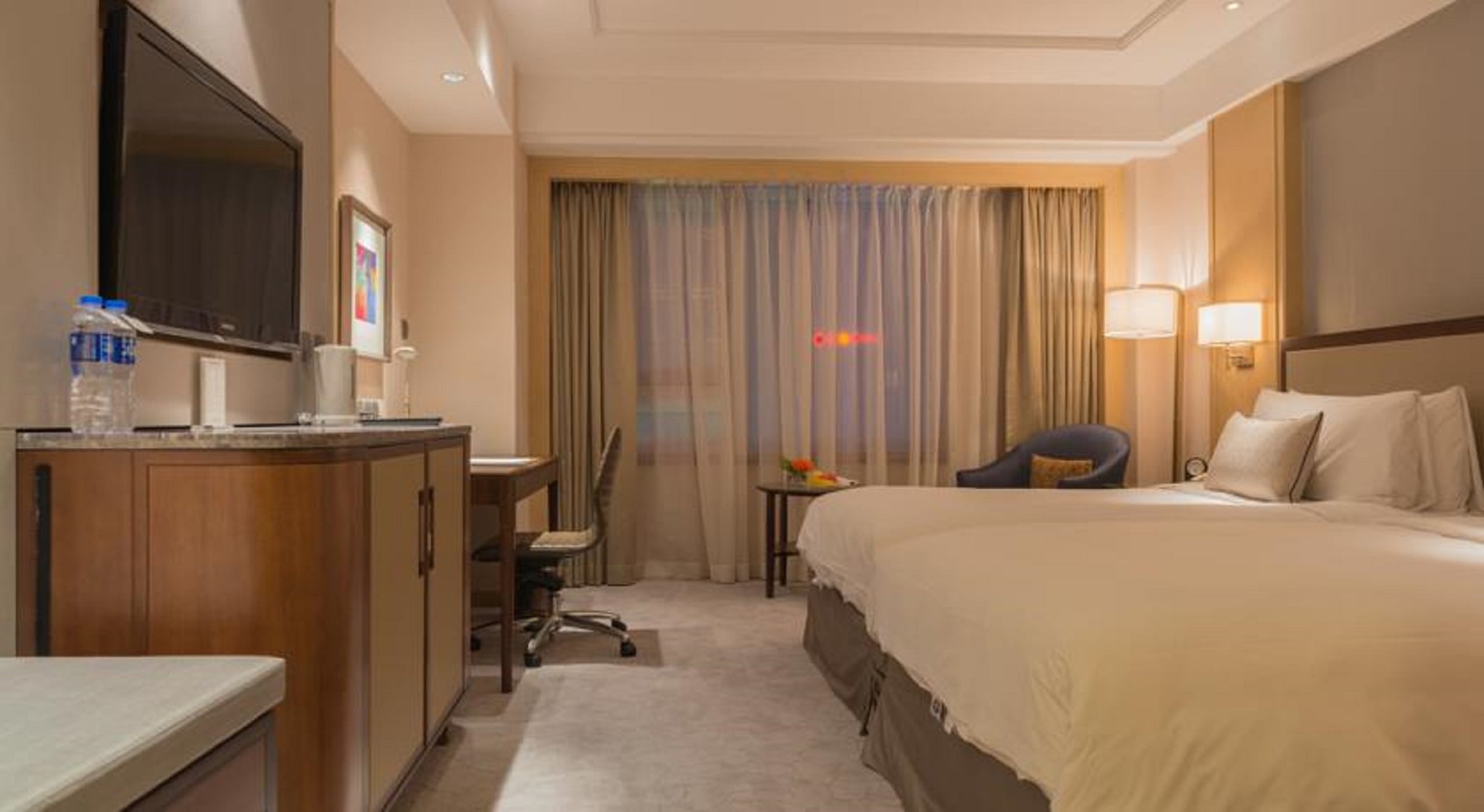 Double Superior King Bed