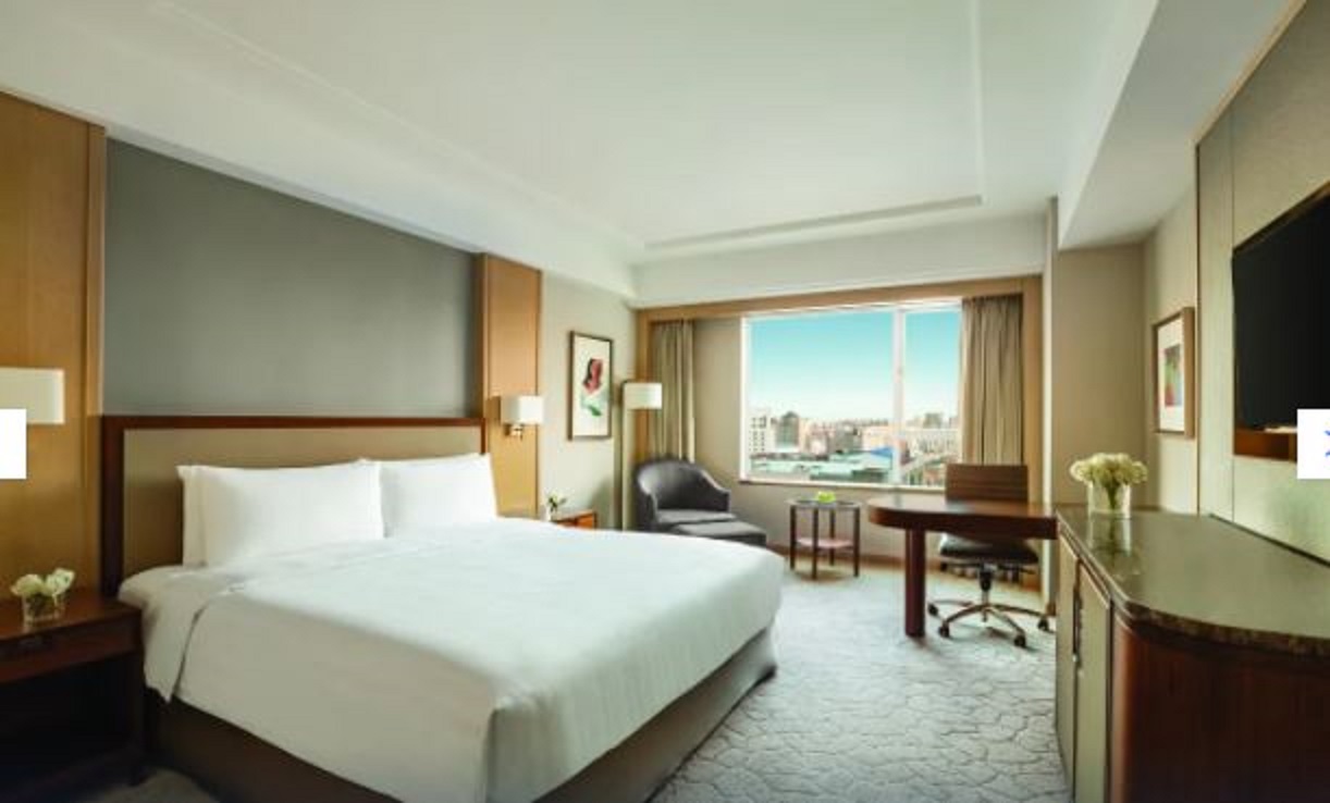 Double Deluxe King Bed