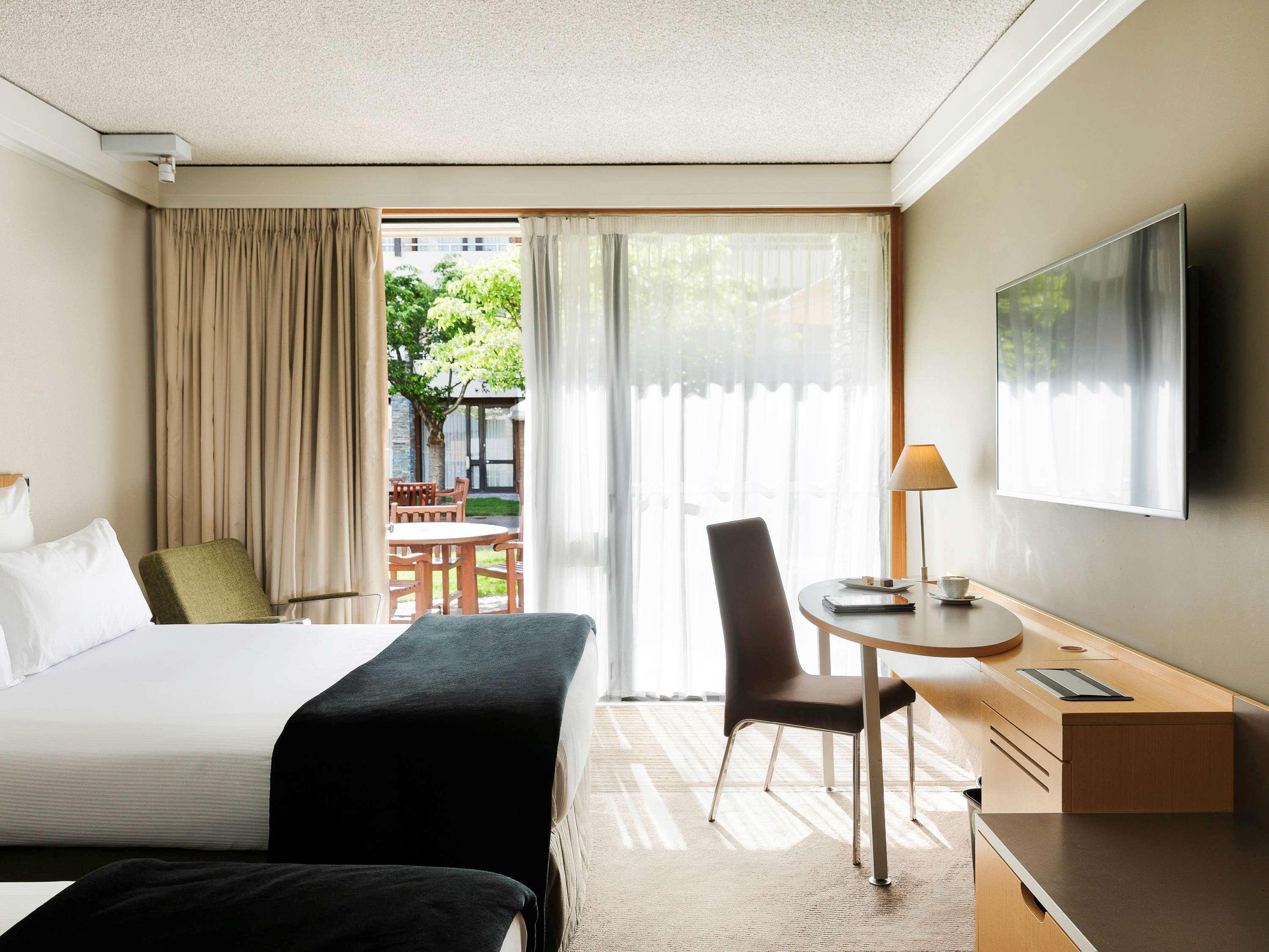 Double Queen Size Bed