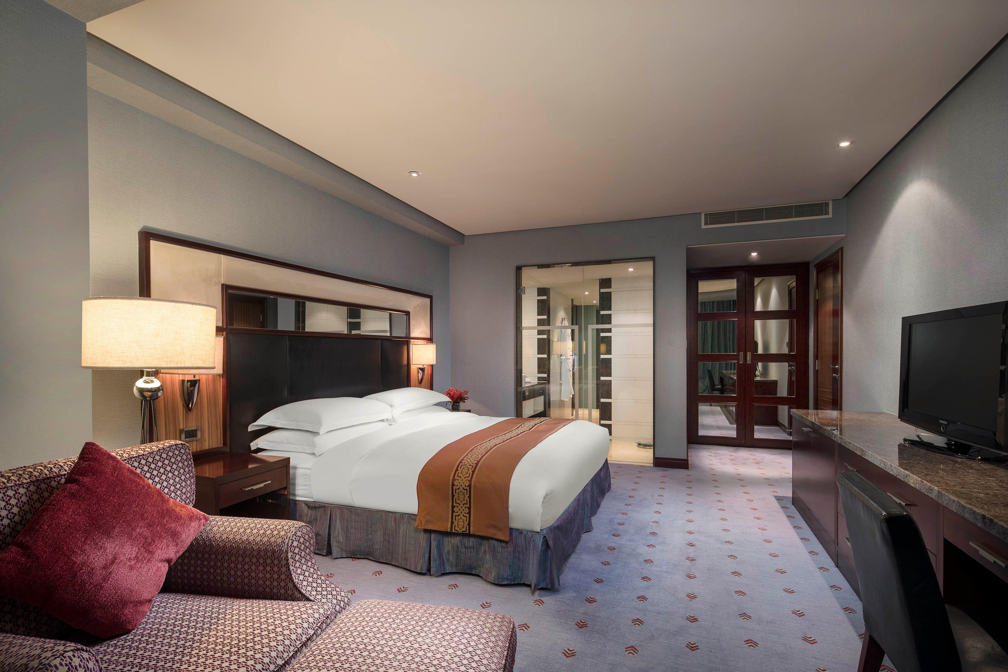 Suite King Bed One Bedroom 