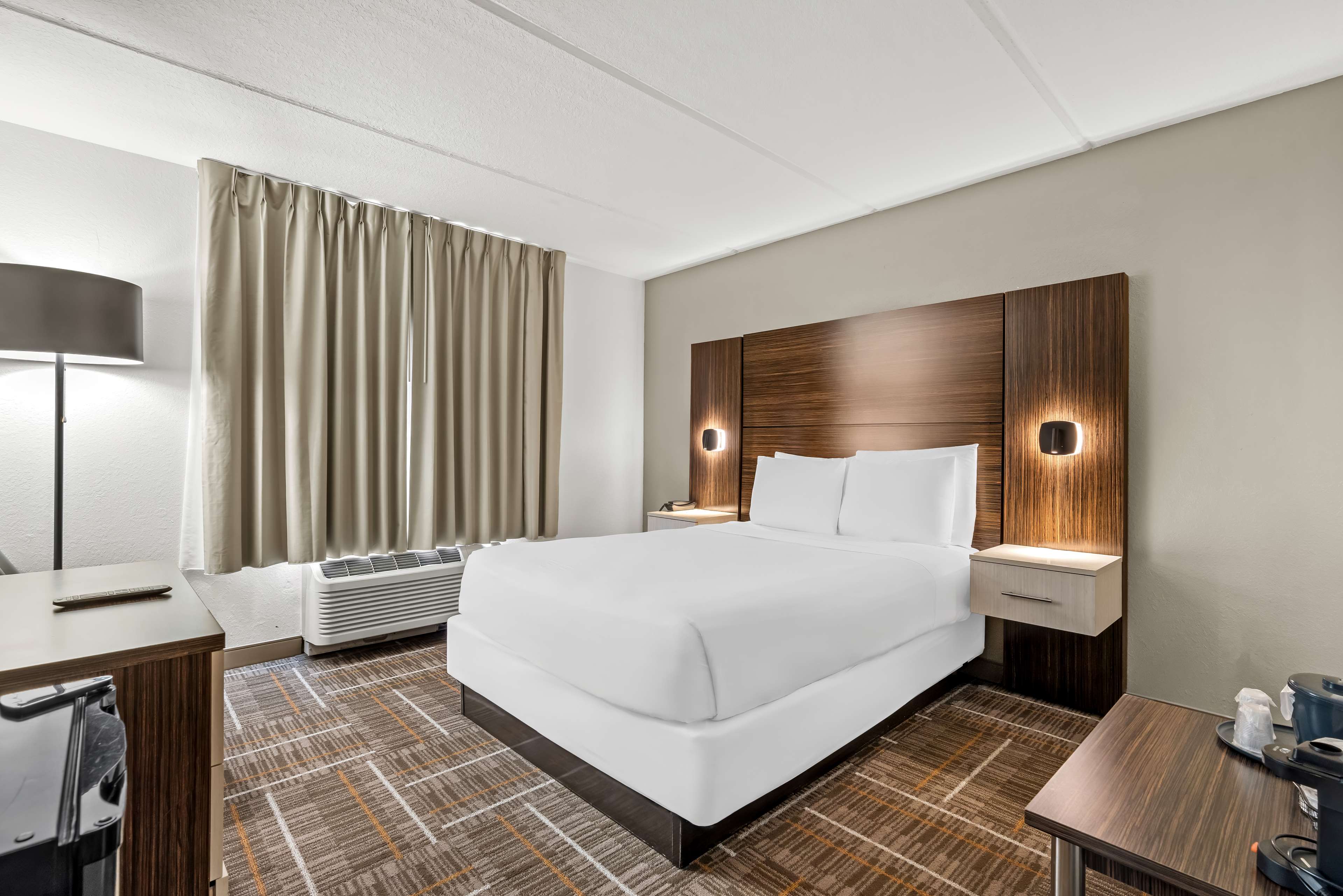 Double Queen Size Bed