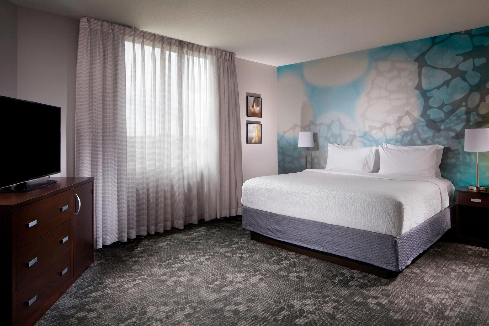 Double Executive King Bed