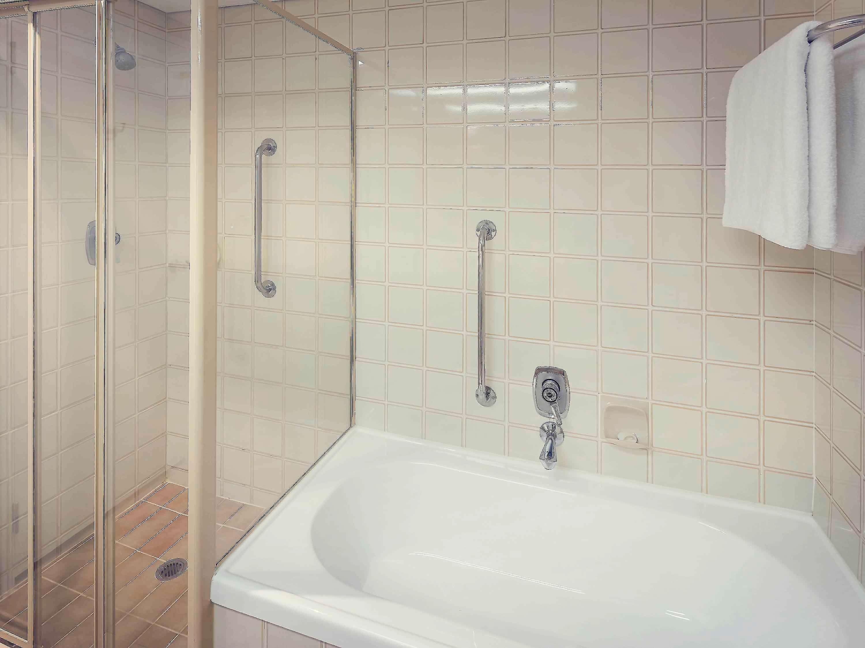 Double Superior Queen Bed