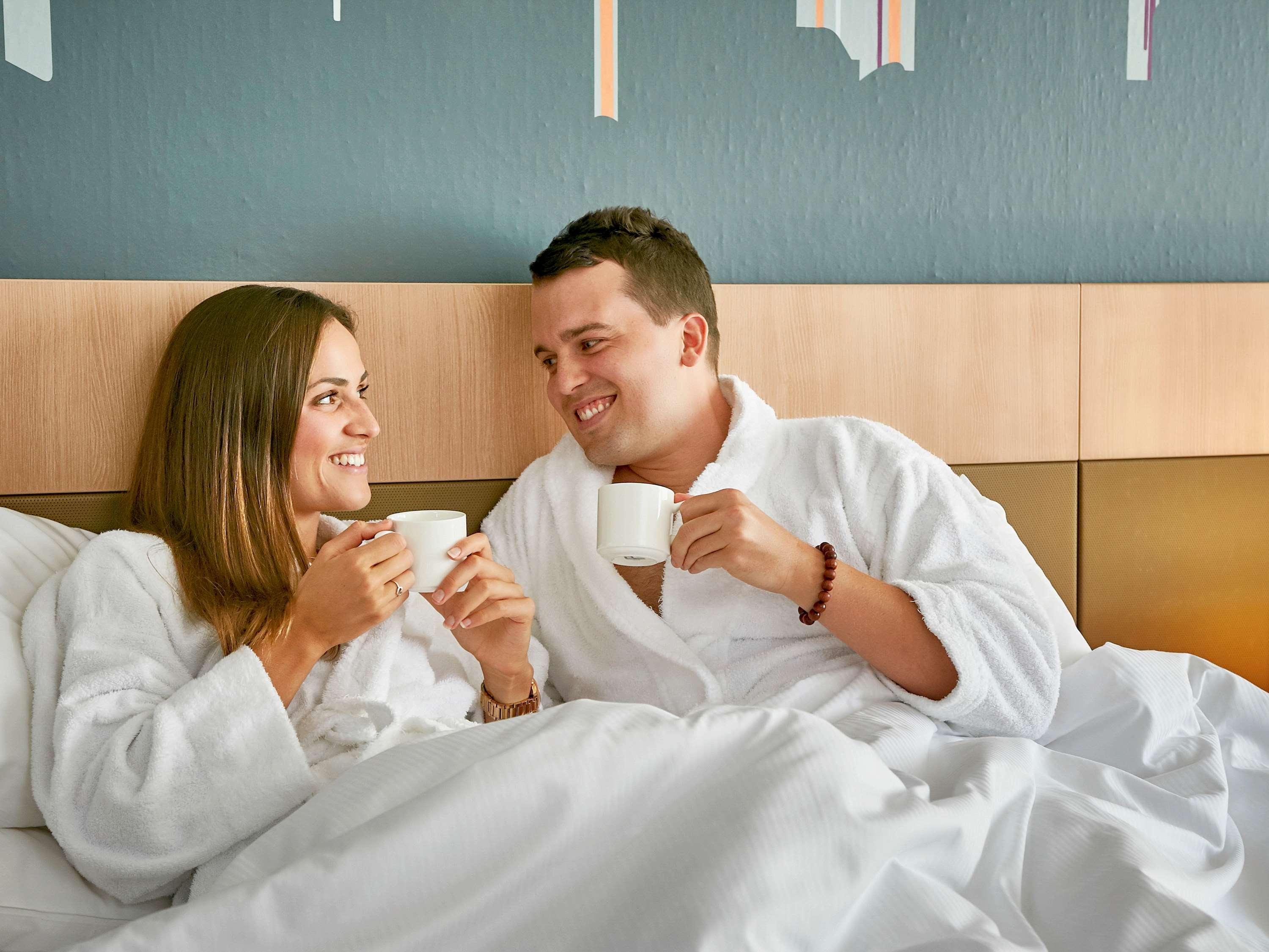 Double Queen Size Bed