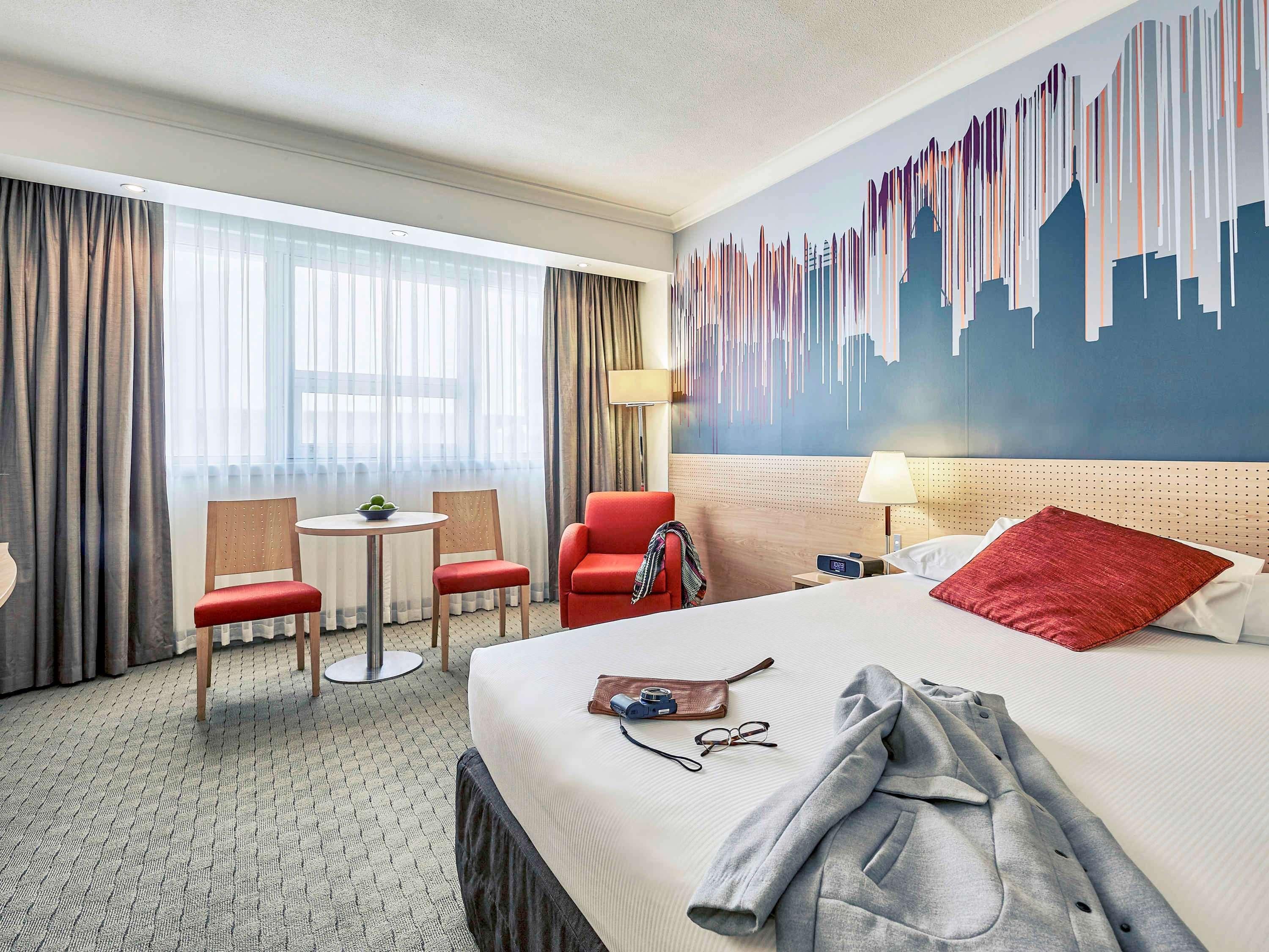 Double Queen Size Bed