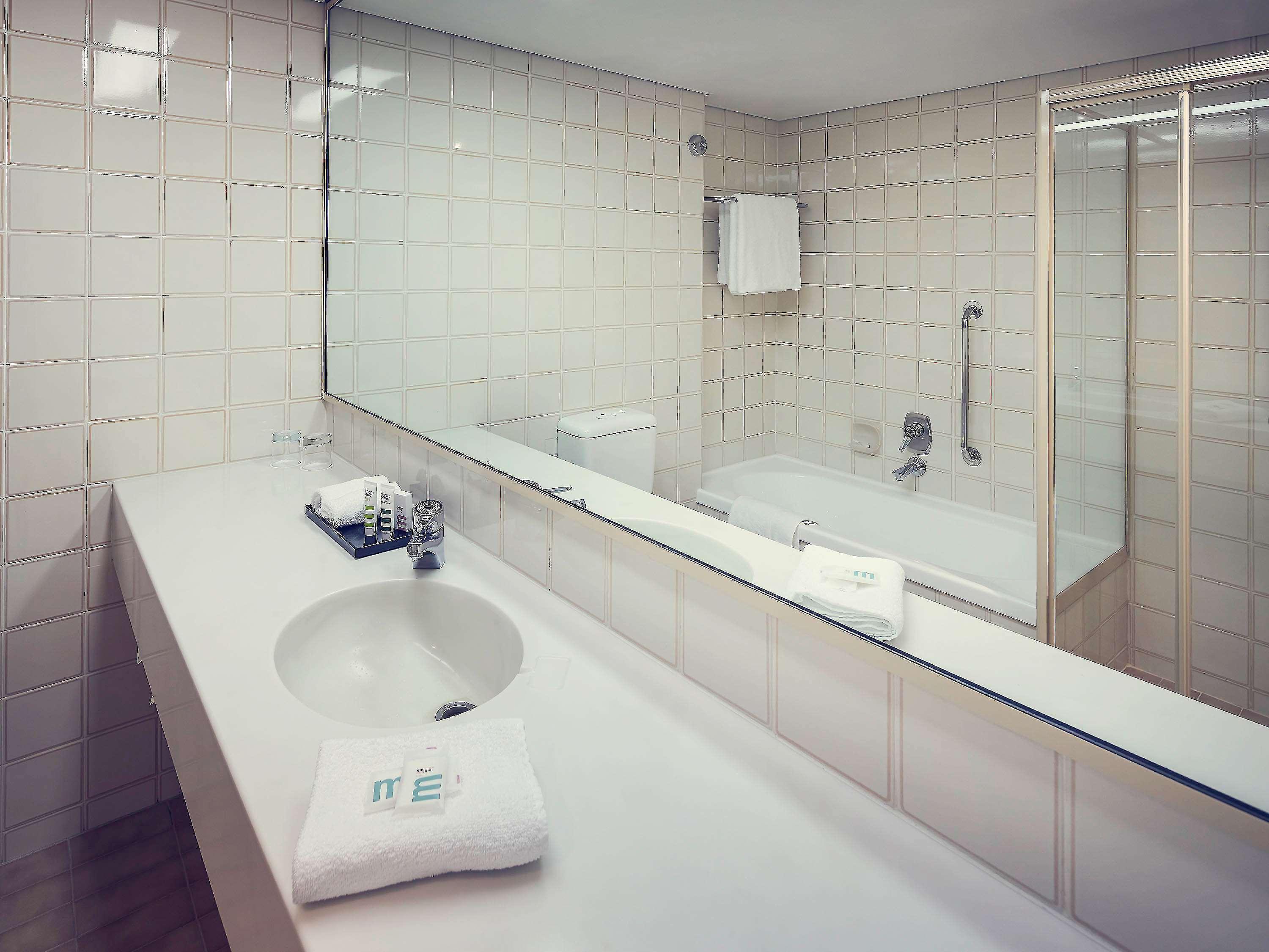 Double Queen Size Bed