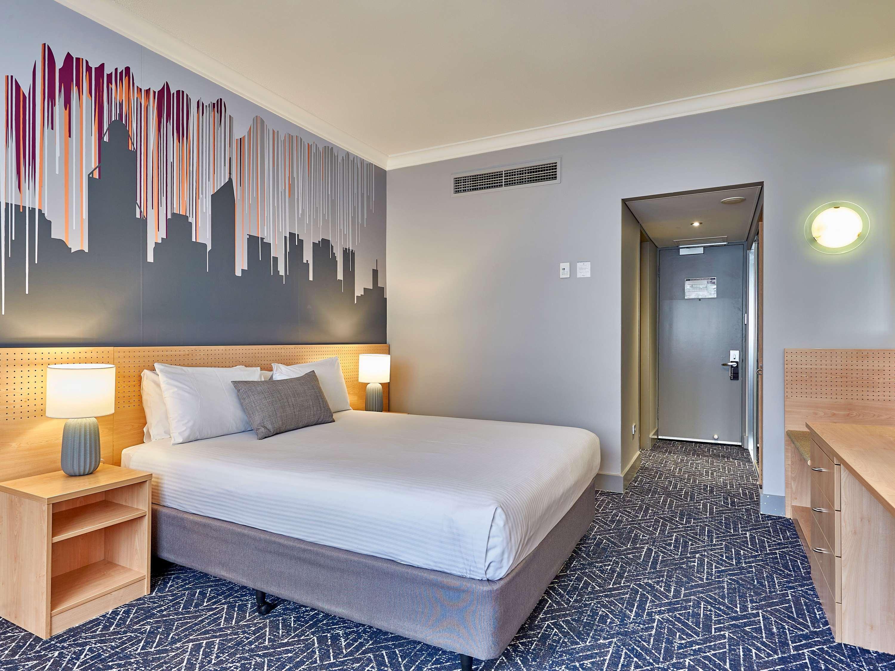 Double Superior Queen Bed