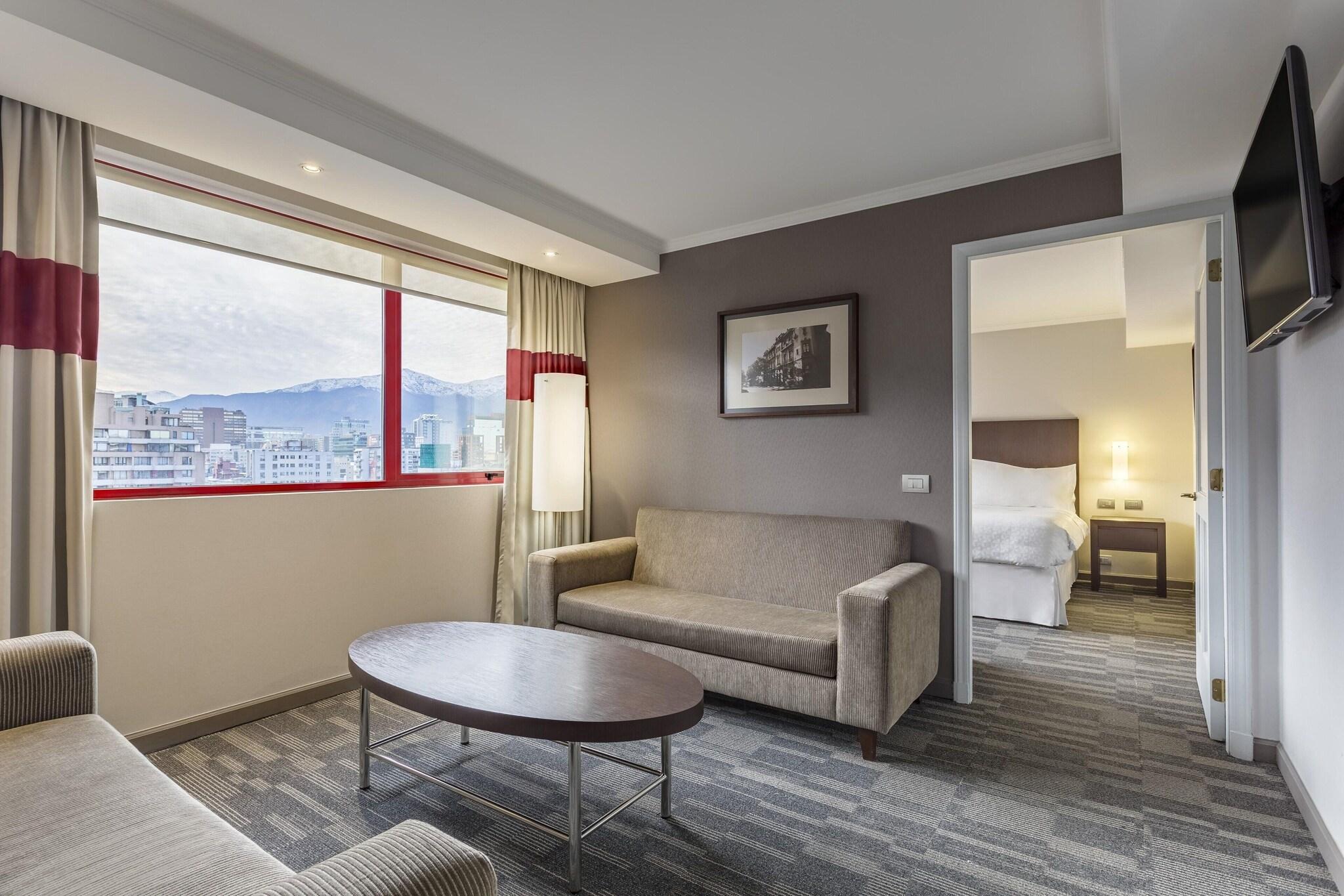 Suite Deluxe King Bed