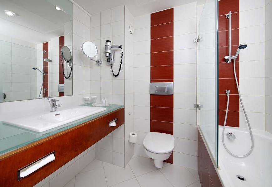 Double or Twin Executive