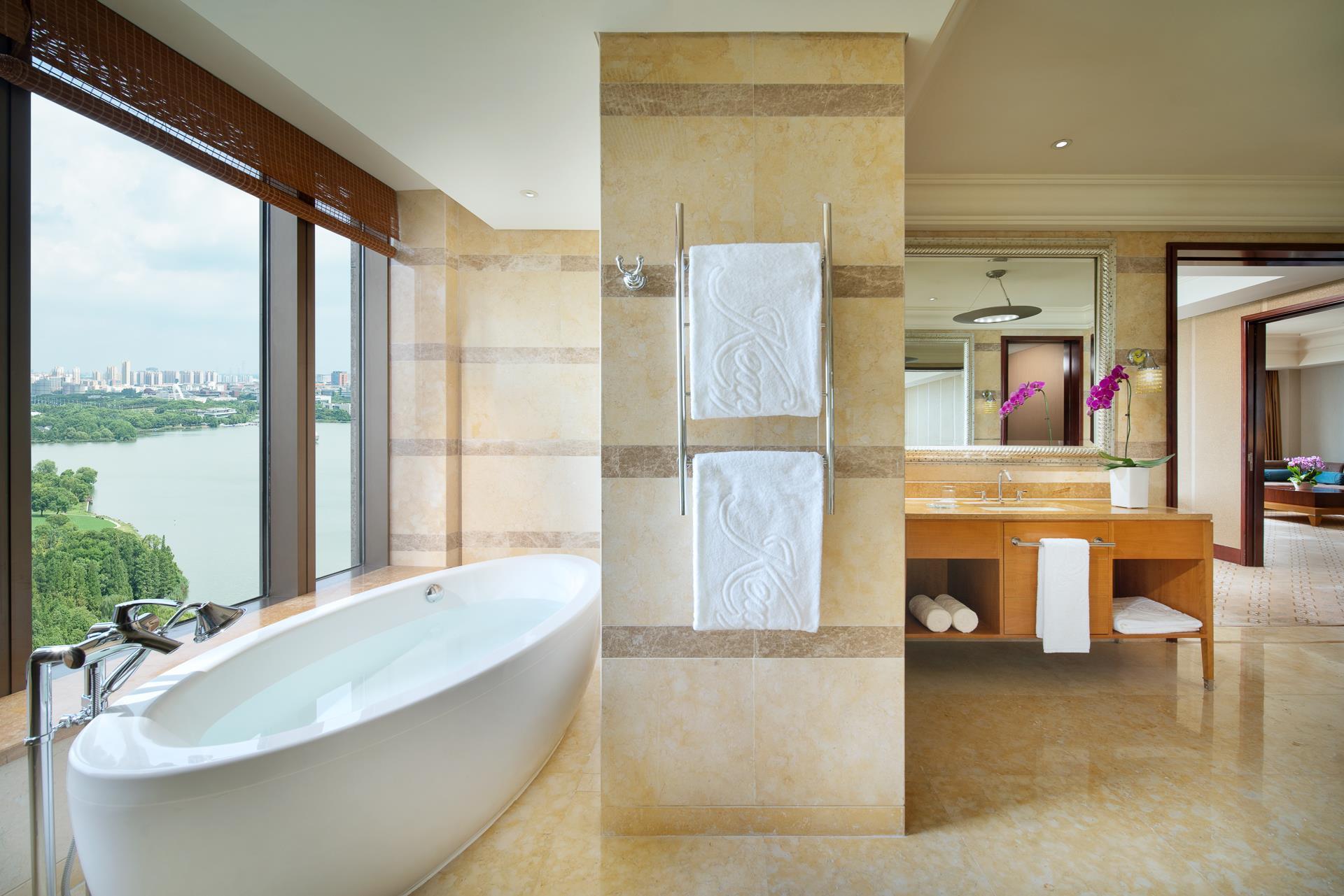 Suite Executive King Bed