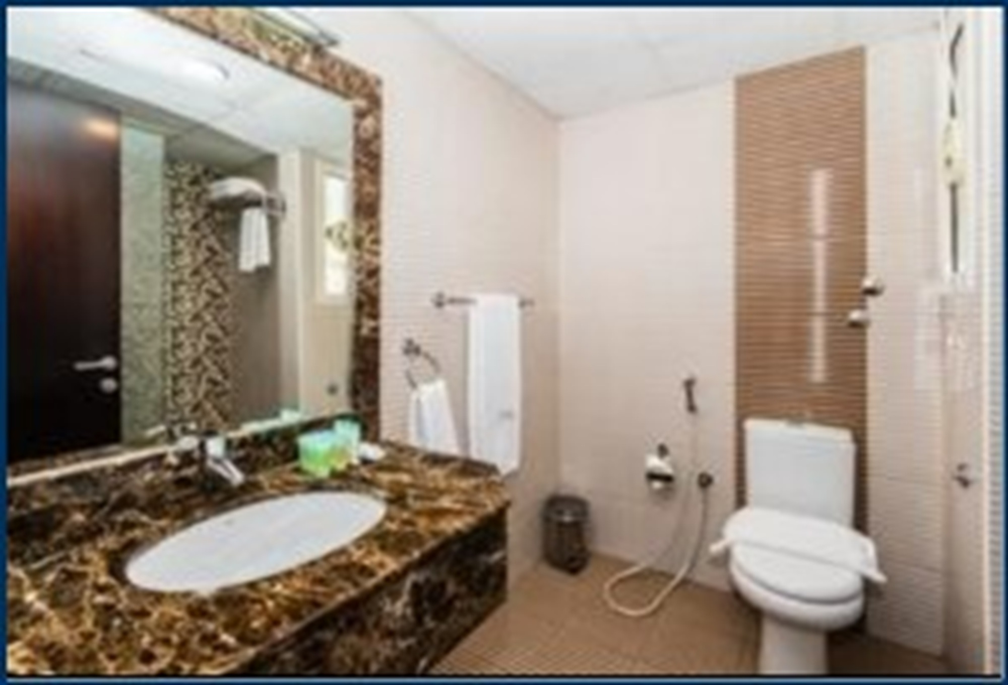 Double Deluxe King Bed