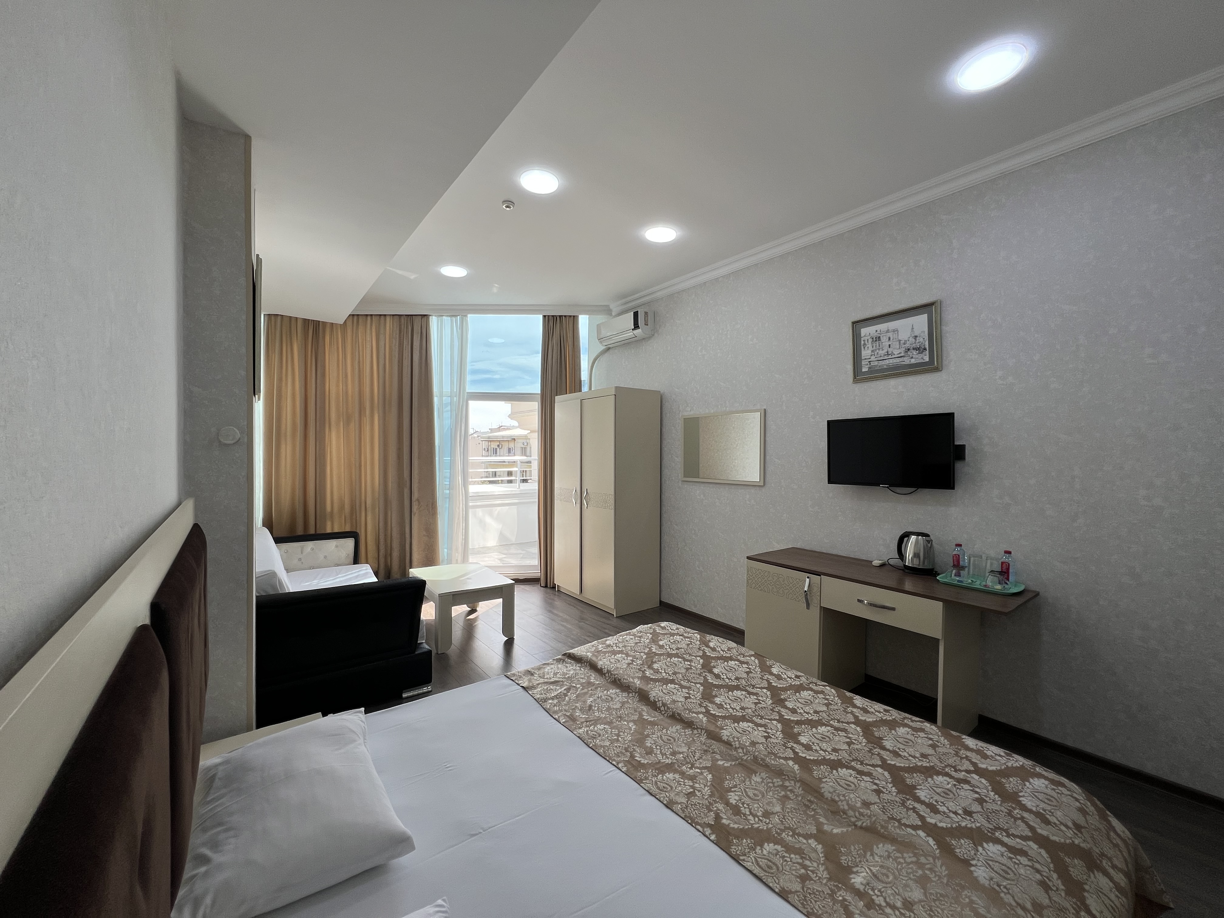 Junior Suite with Balcony