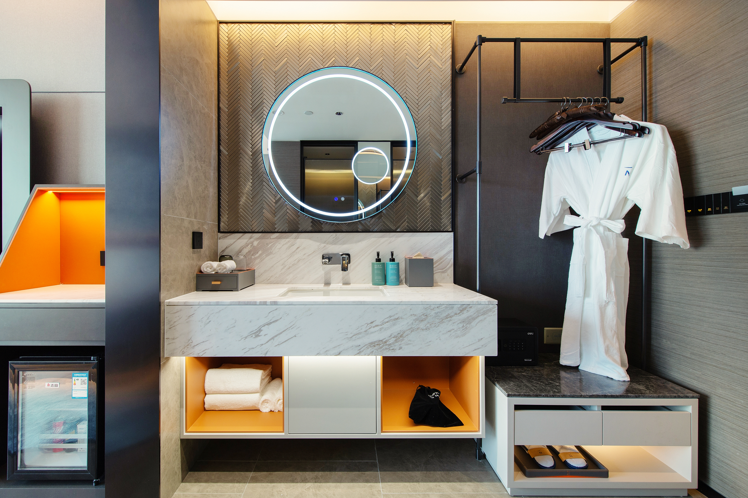 Double Deluxe Lake View