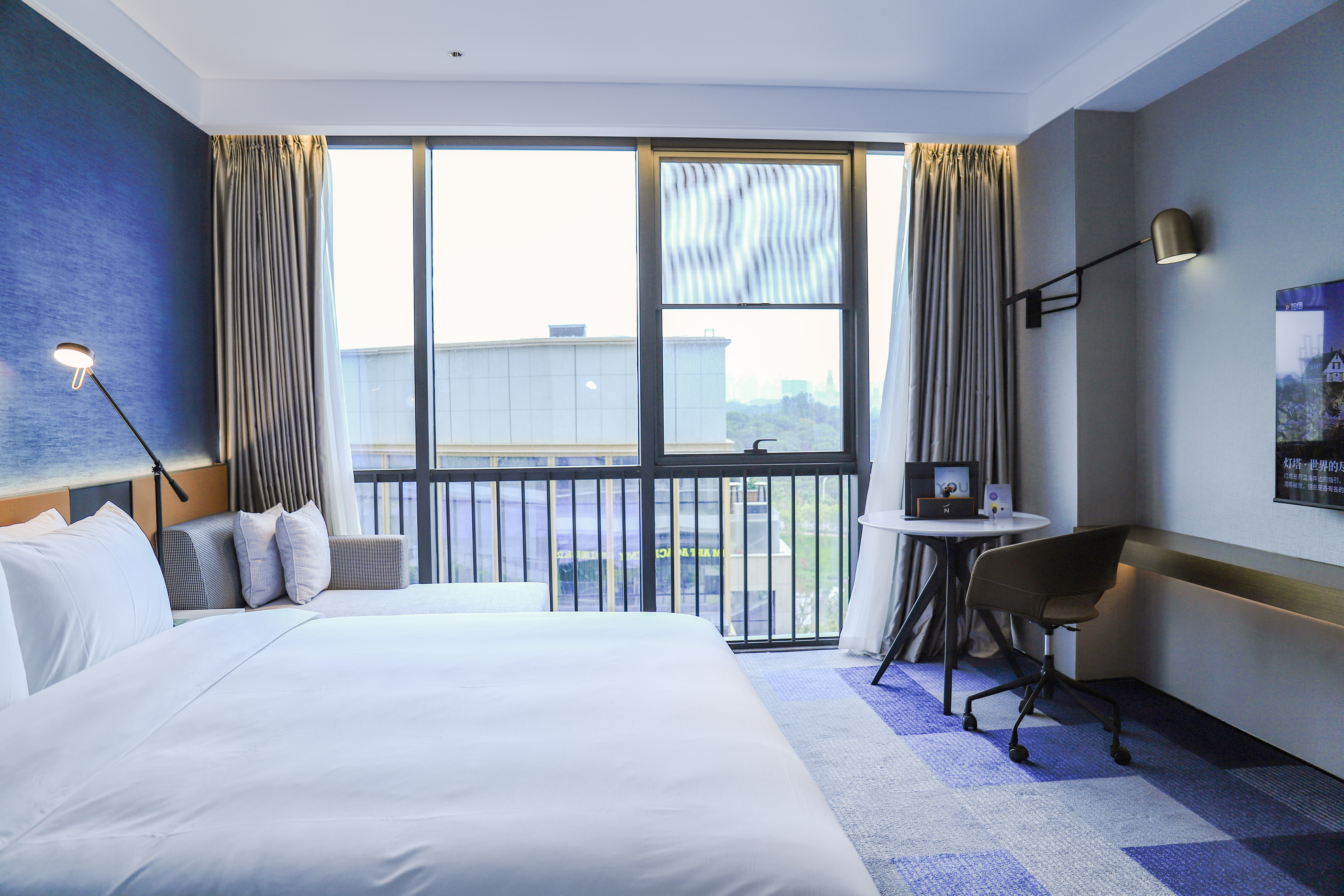 Double King Size Bed